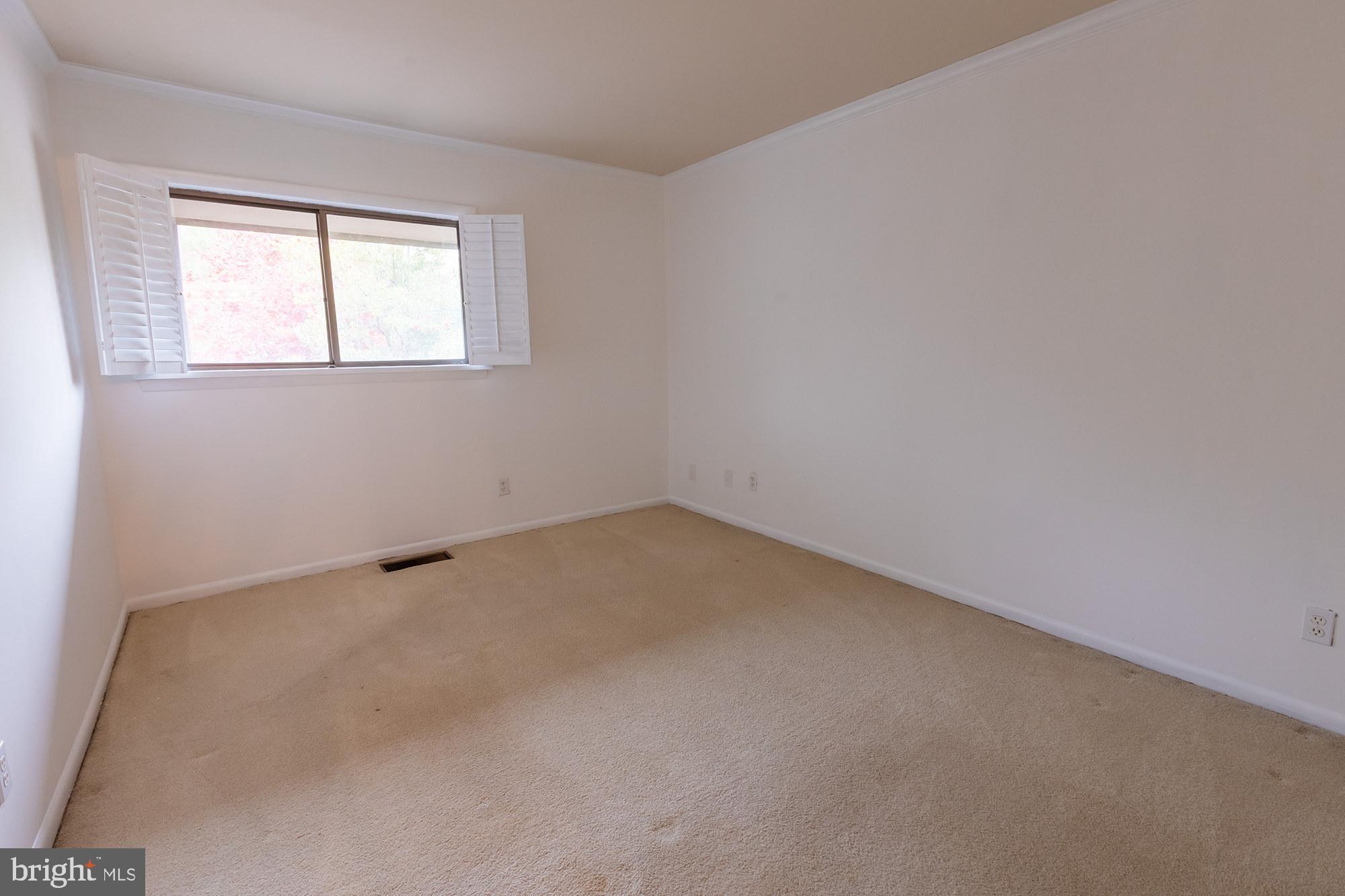 231 Deer Fox LANE