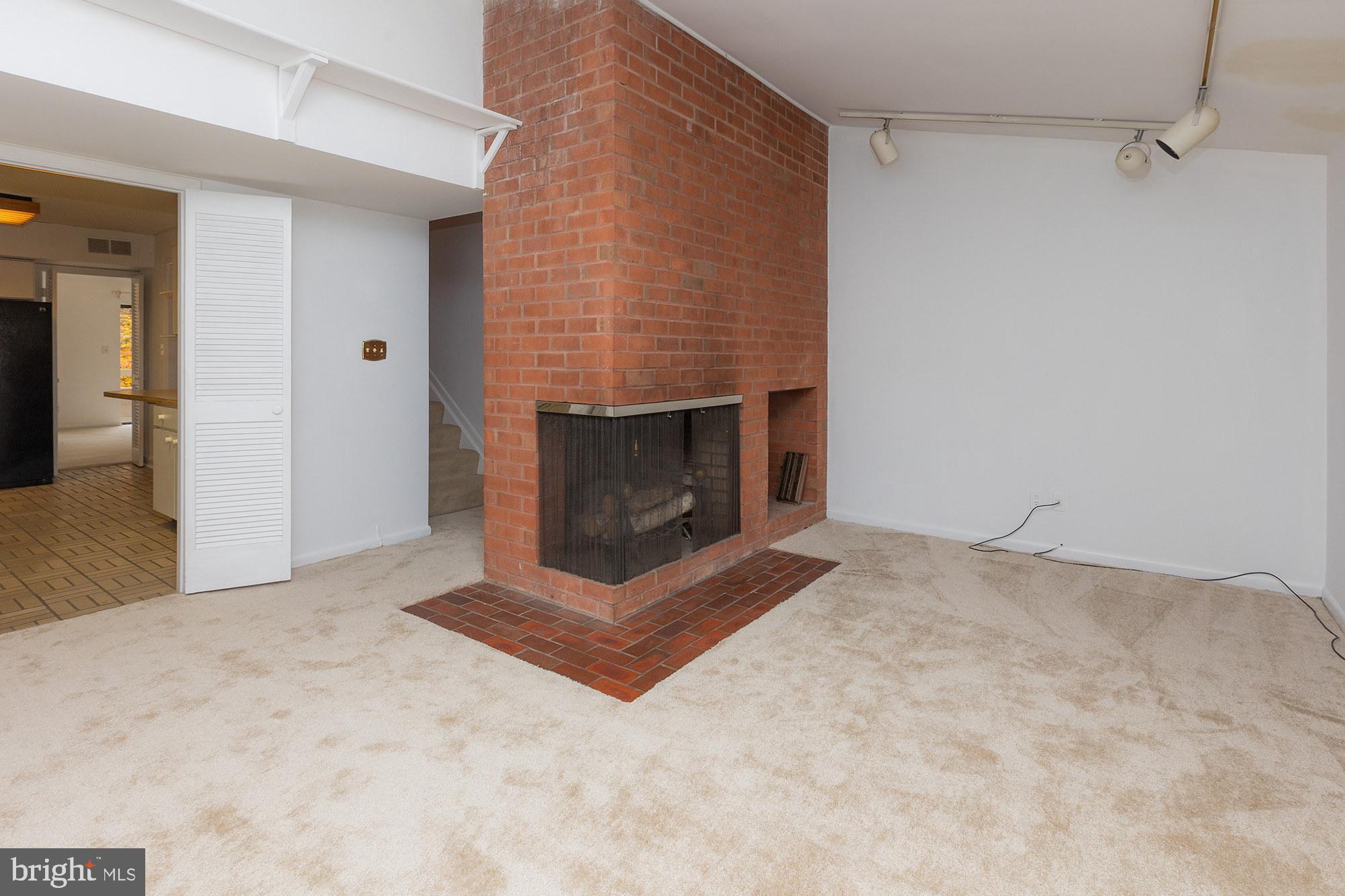 231 Deer Fox LANE