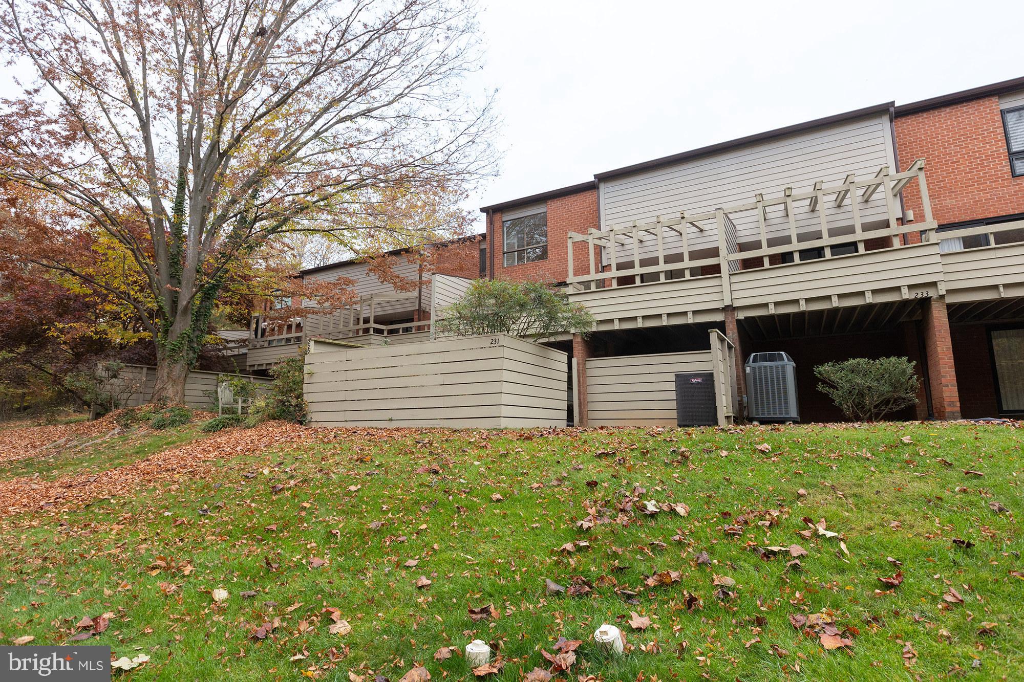 231 Deer Fox LANE