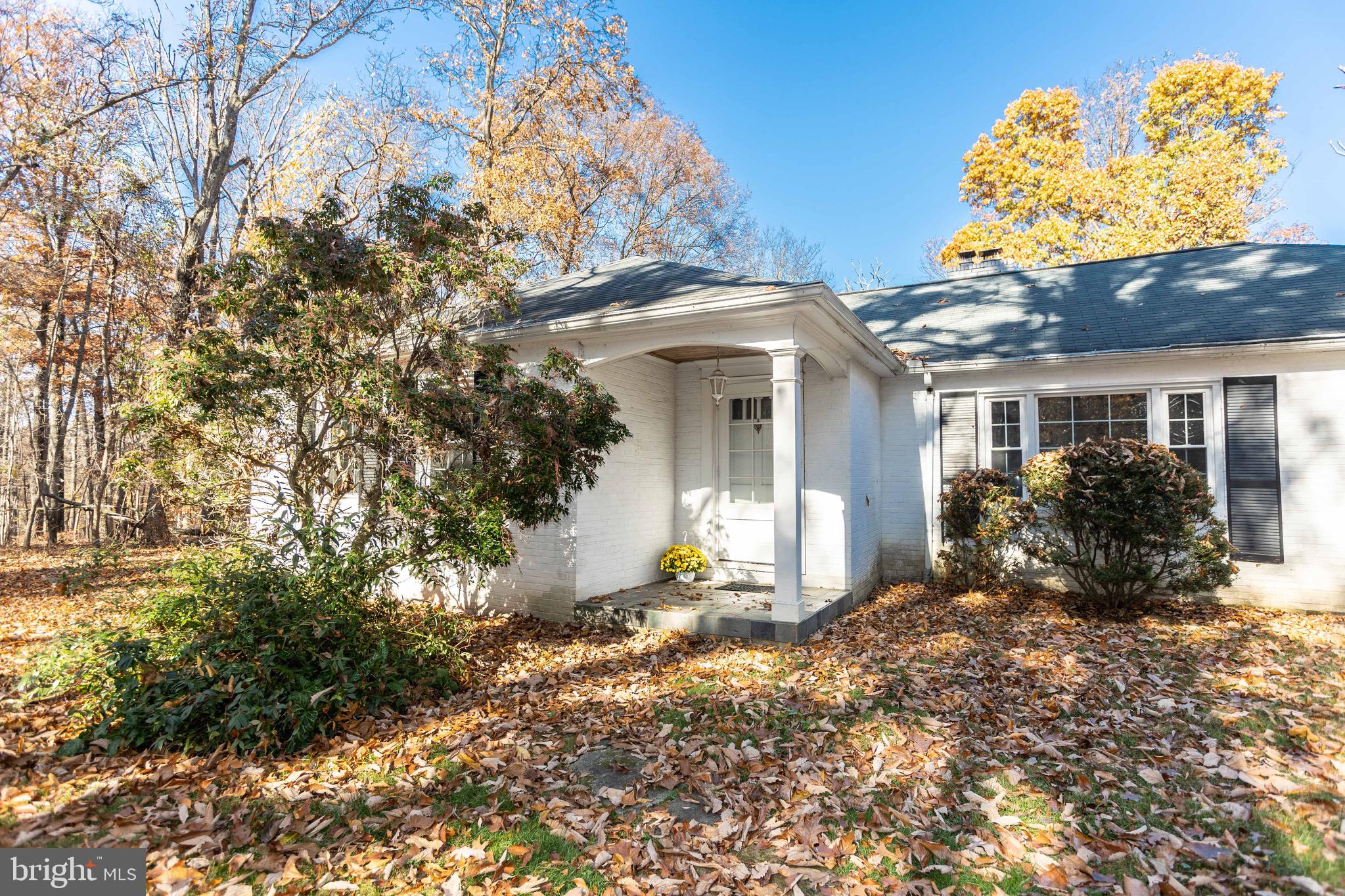 3204 Caves ROAD