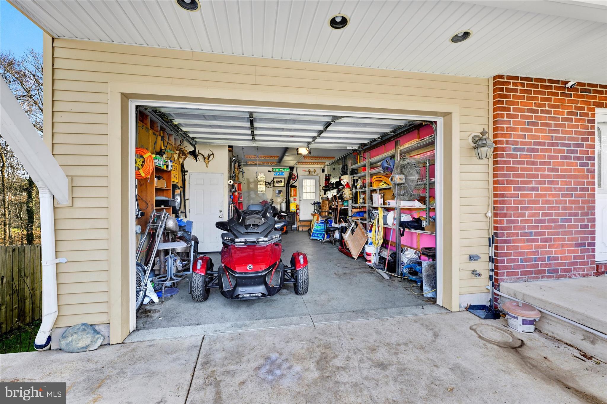 9546 Gunhill CIRCLE