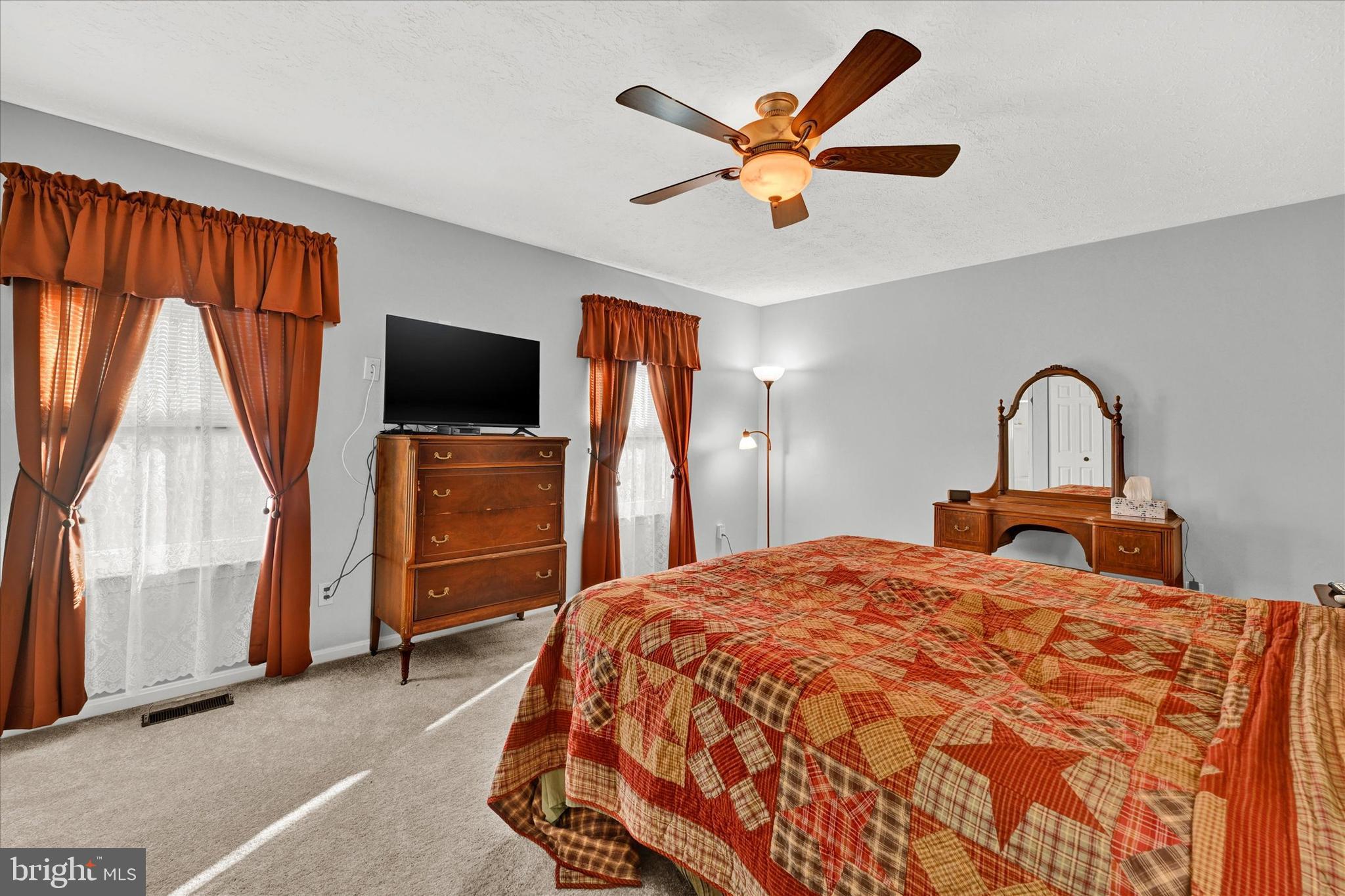 9546 Gunhill CIRCLE