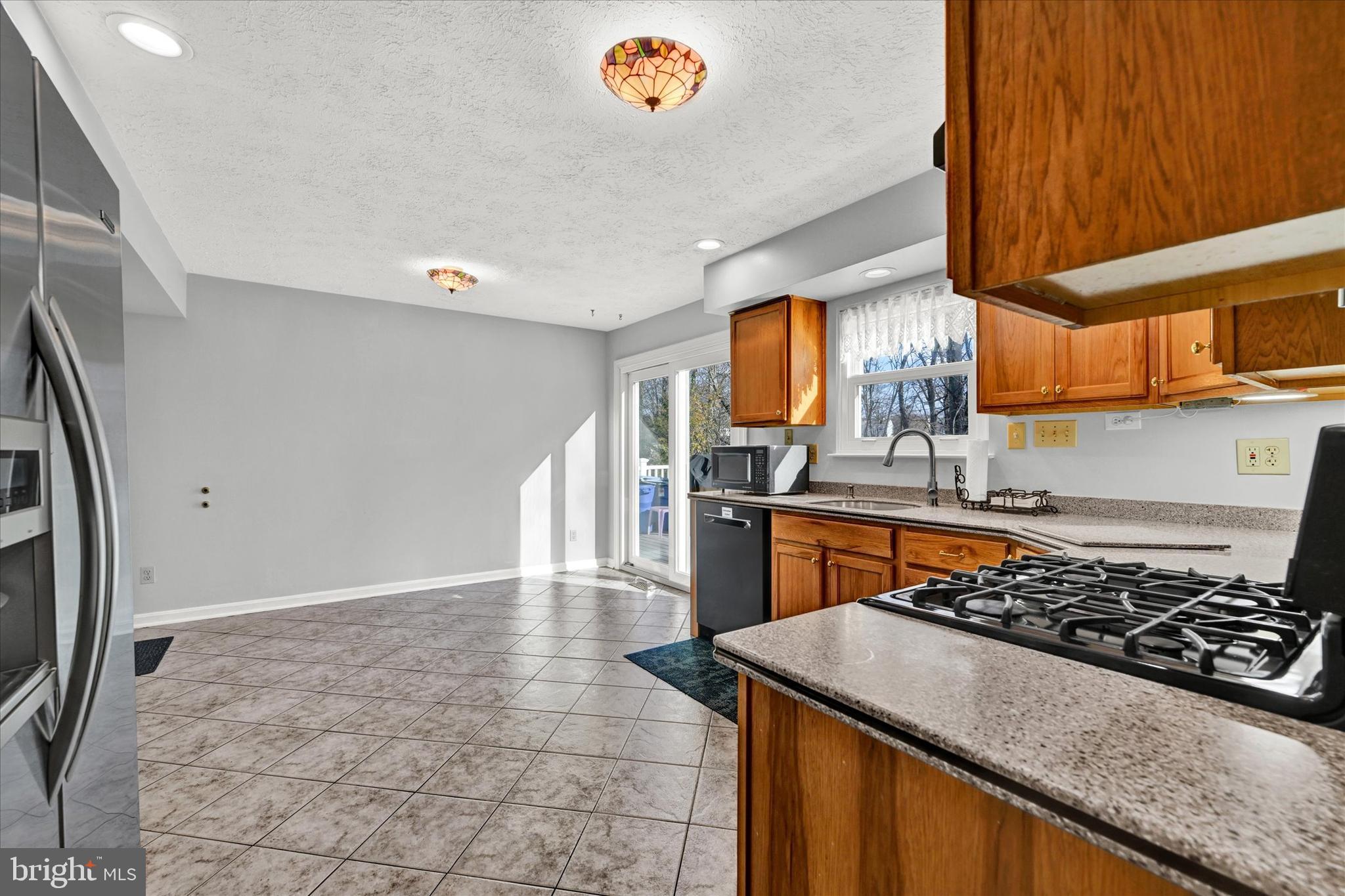 9546 Gunhill CIRCLE