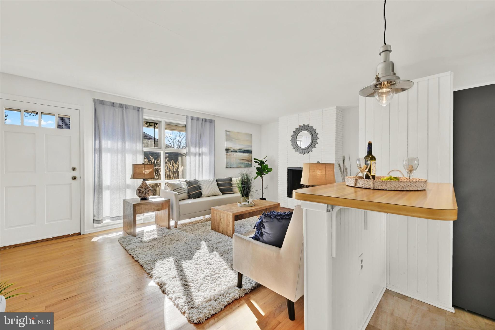 606 Fairway DRIVE