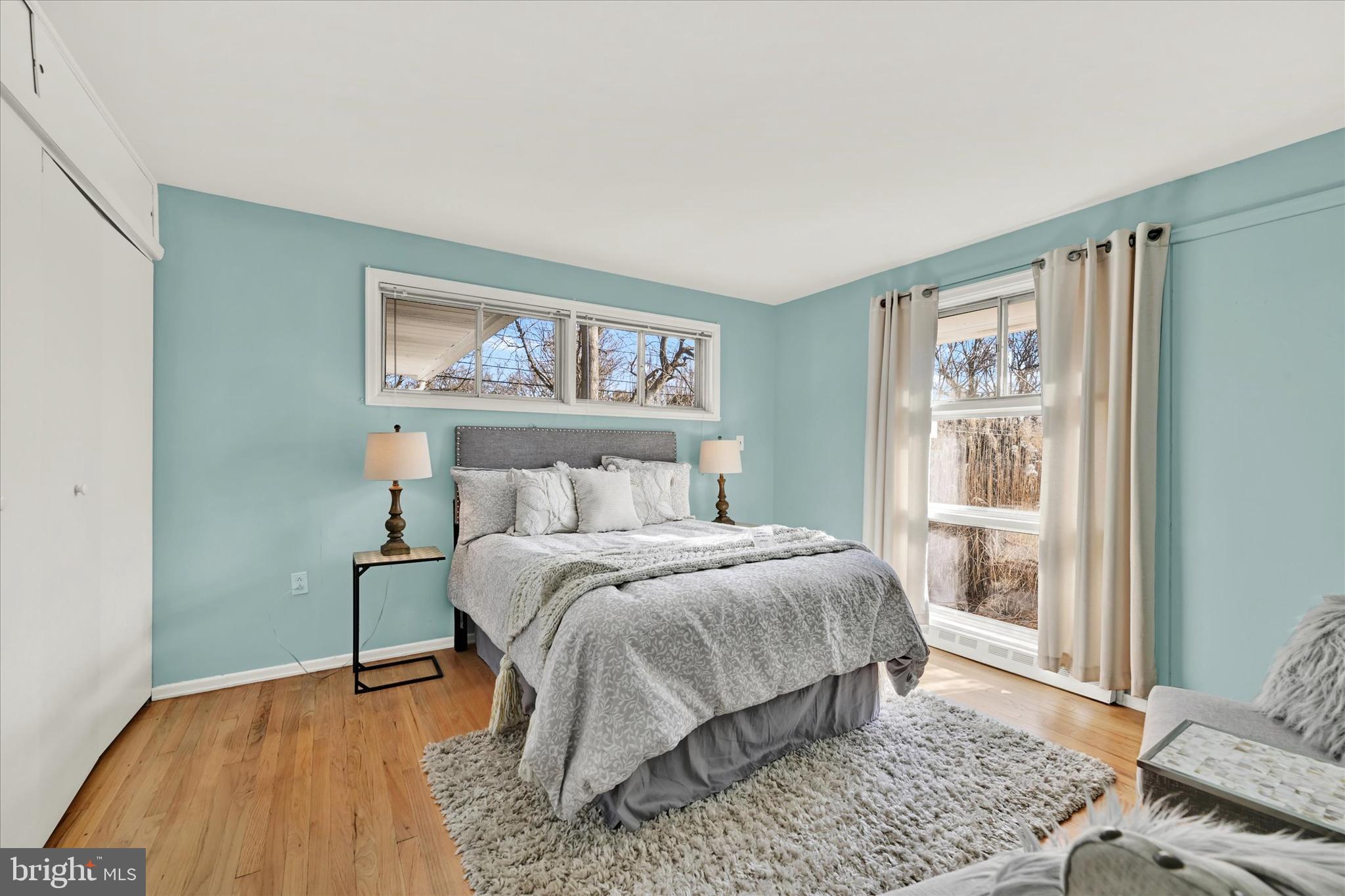 606 Fairway DRIVE