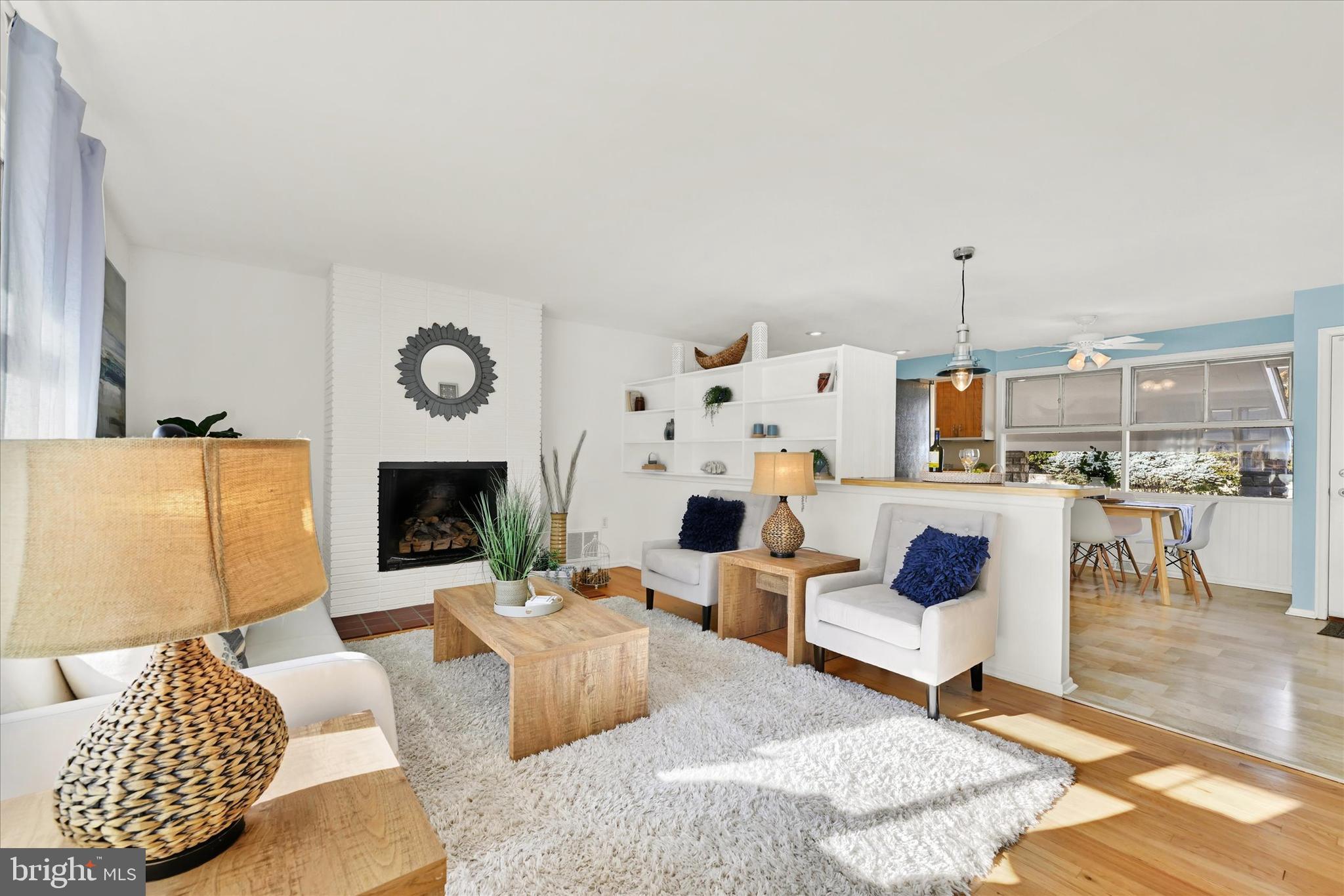 606 Fairway DRIVE