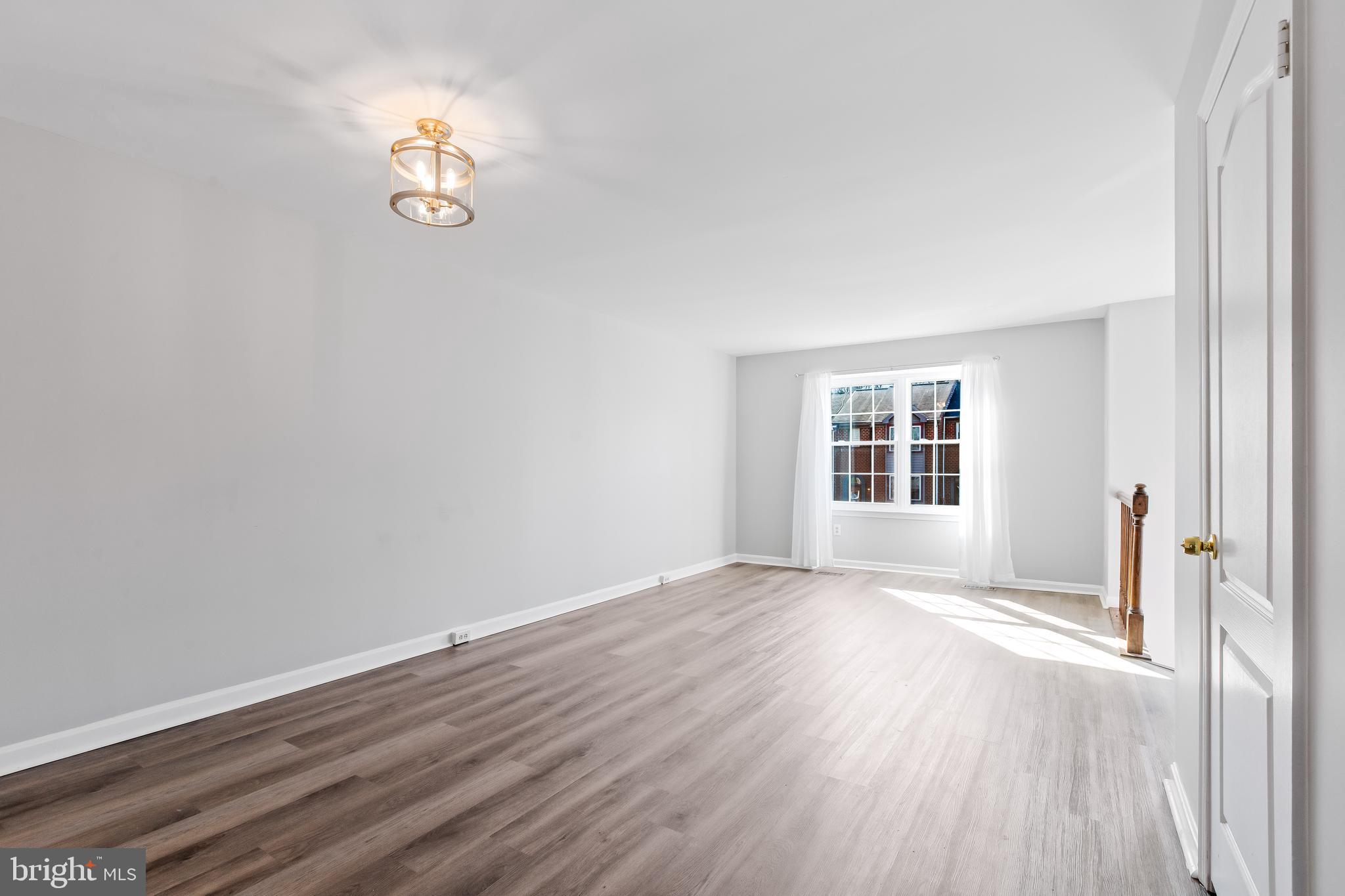 14 Sundown Ct