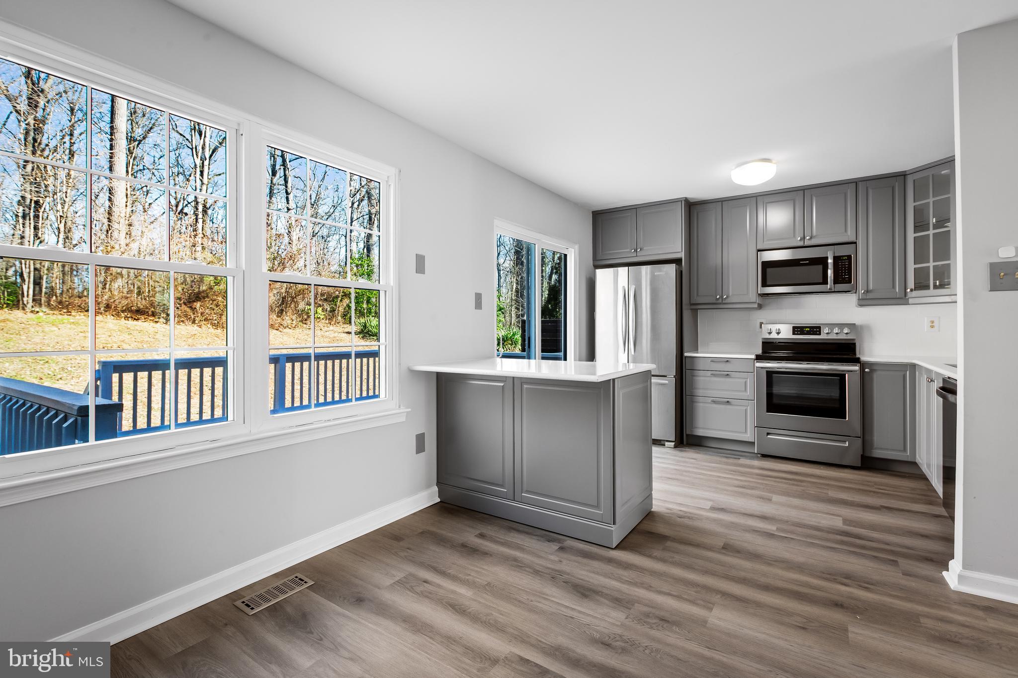 14 Sundown Ct