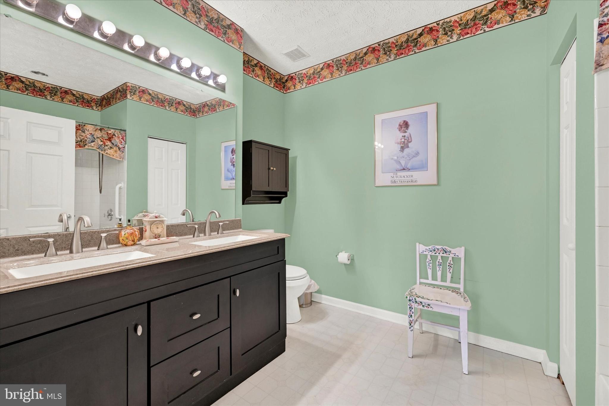 11 Brook Farm Court Unit: 11D