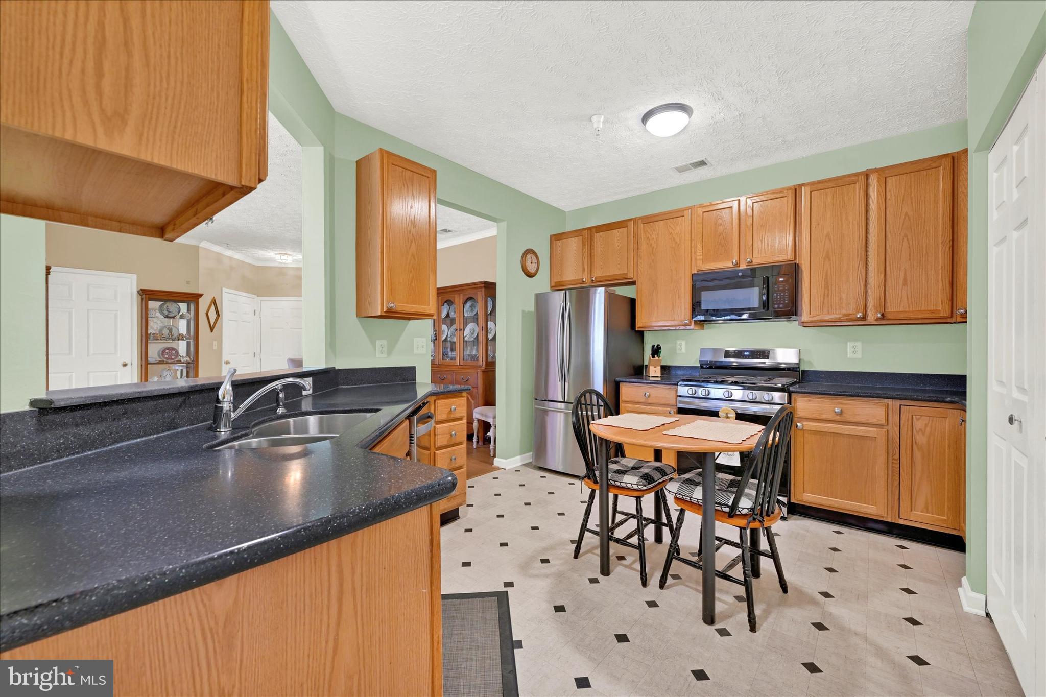 11 Brook Farm Court Unit: 11D