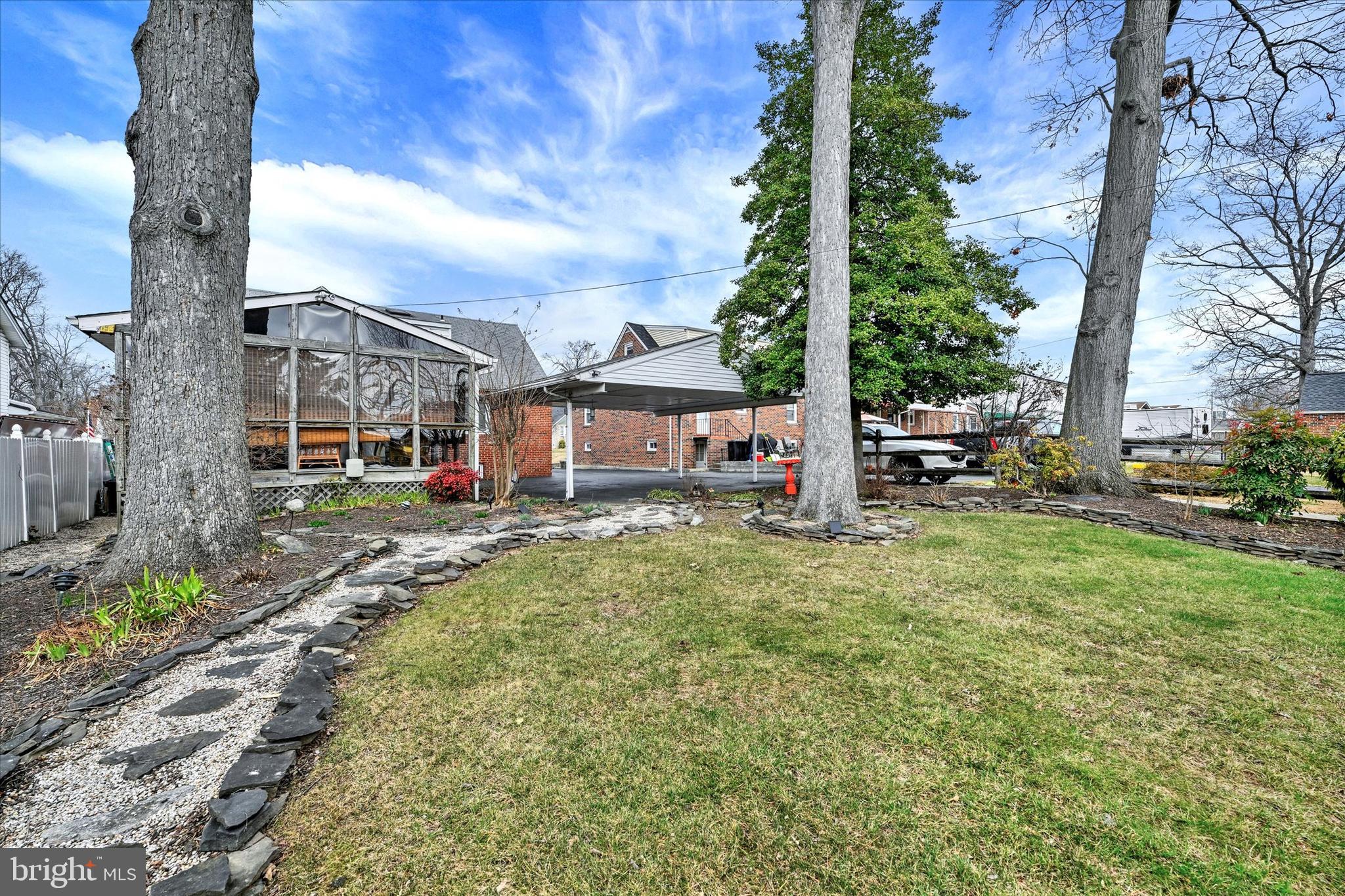823 Dorsey Avenue