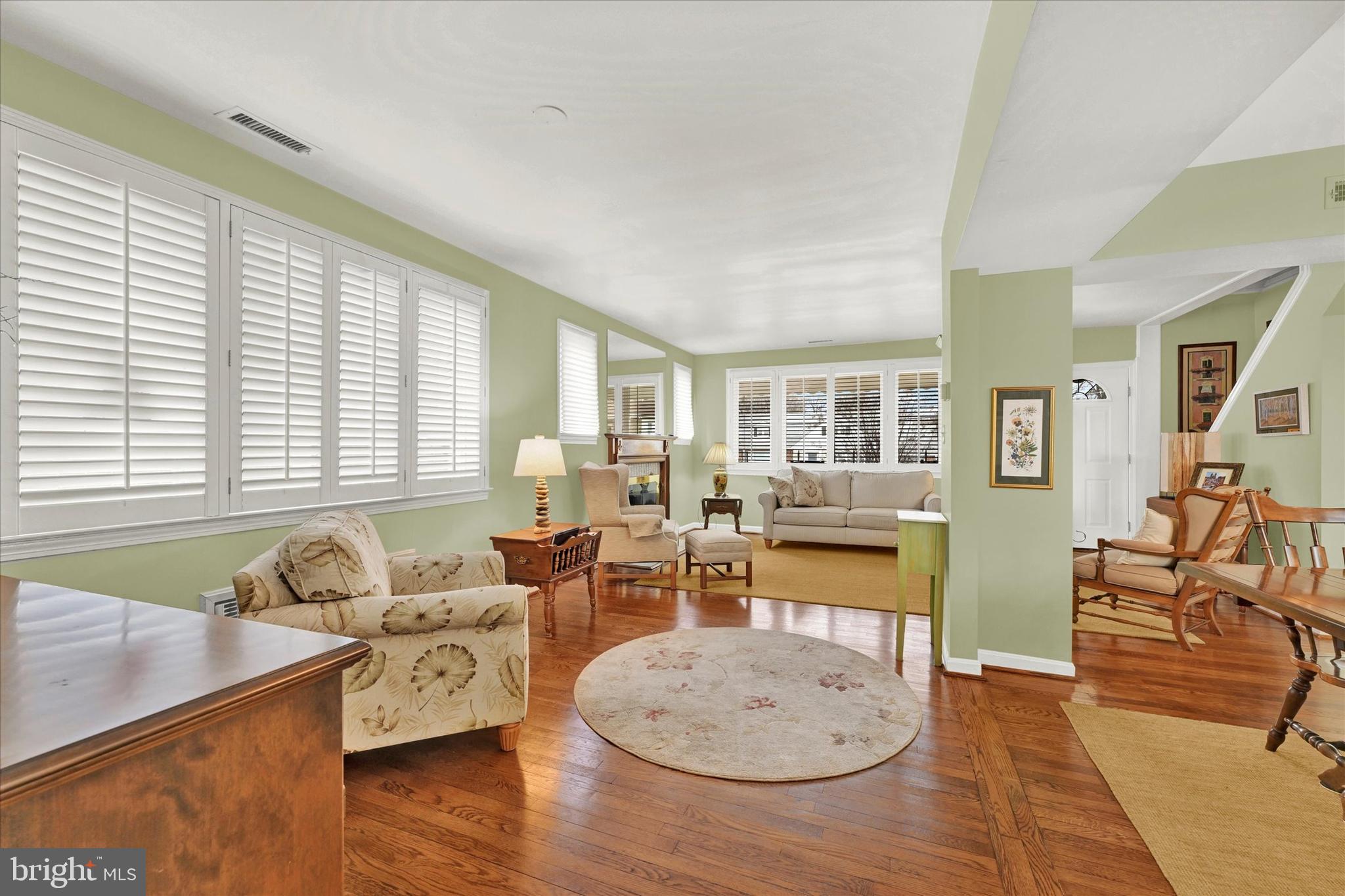 823 Dorsey Avenue