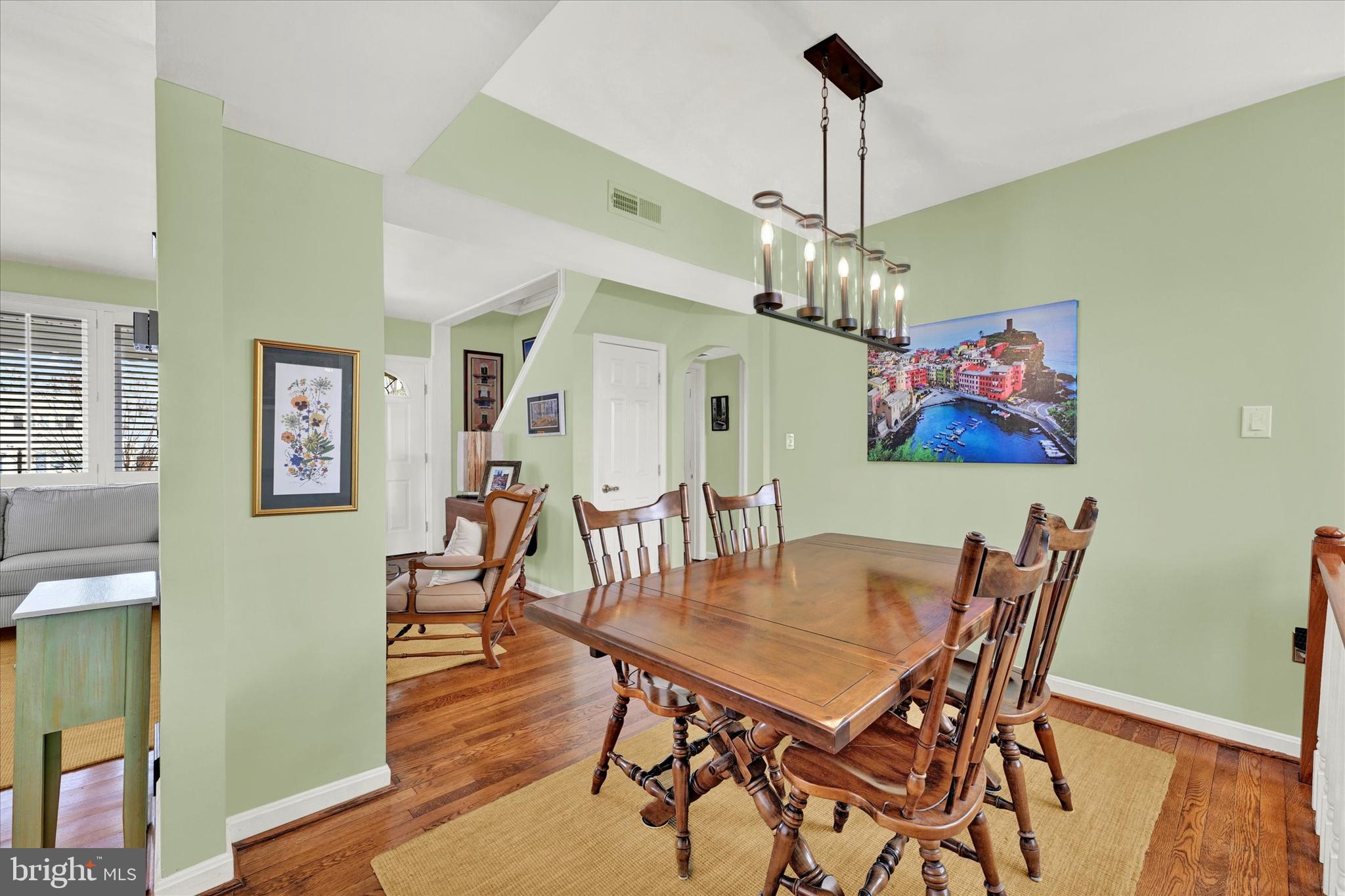 823 Dorsey Avenue