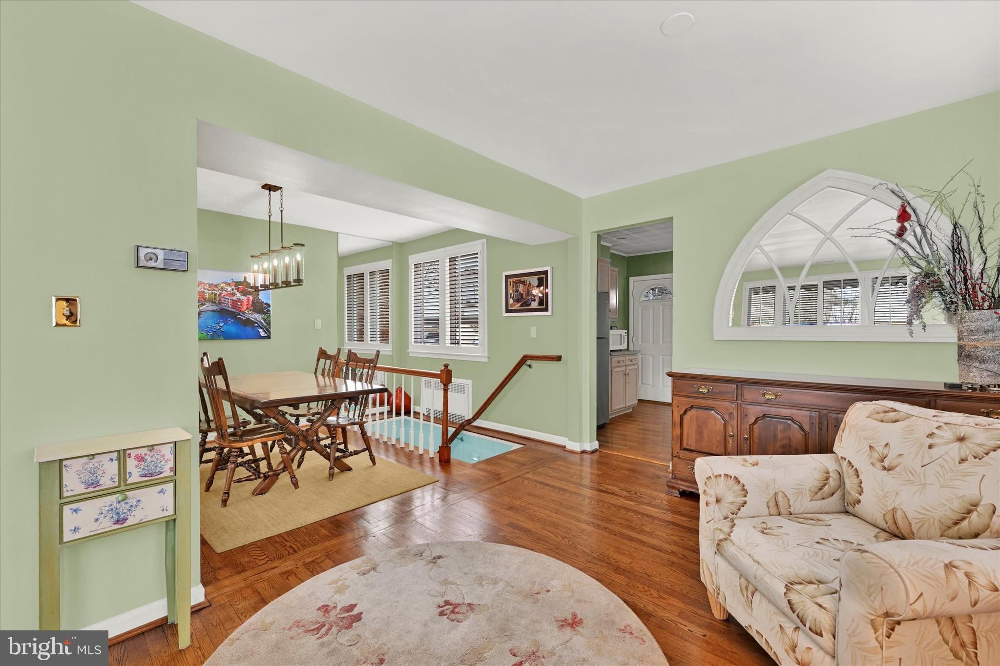 823 Dorsey Avenue