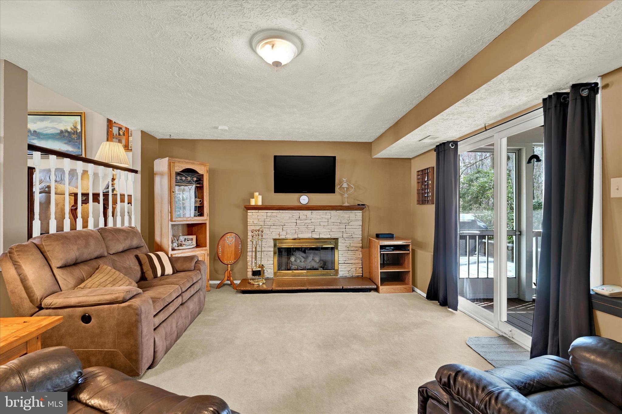 4909 Tartan Hill Rd
