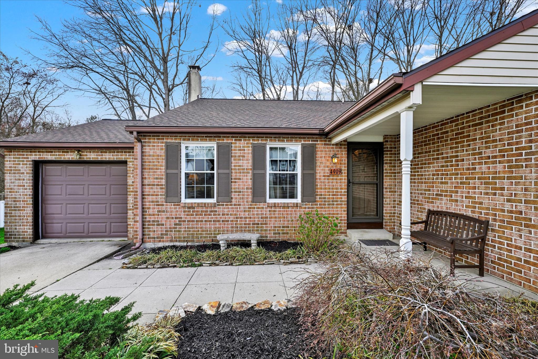4909 Tartan Hill Rd