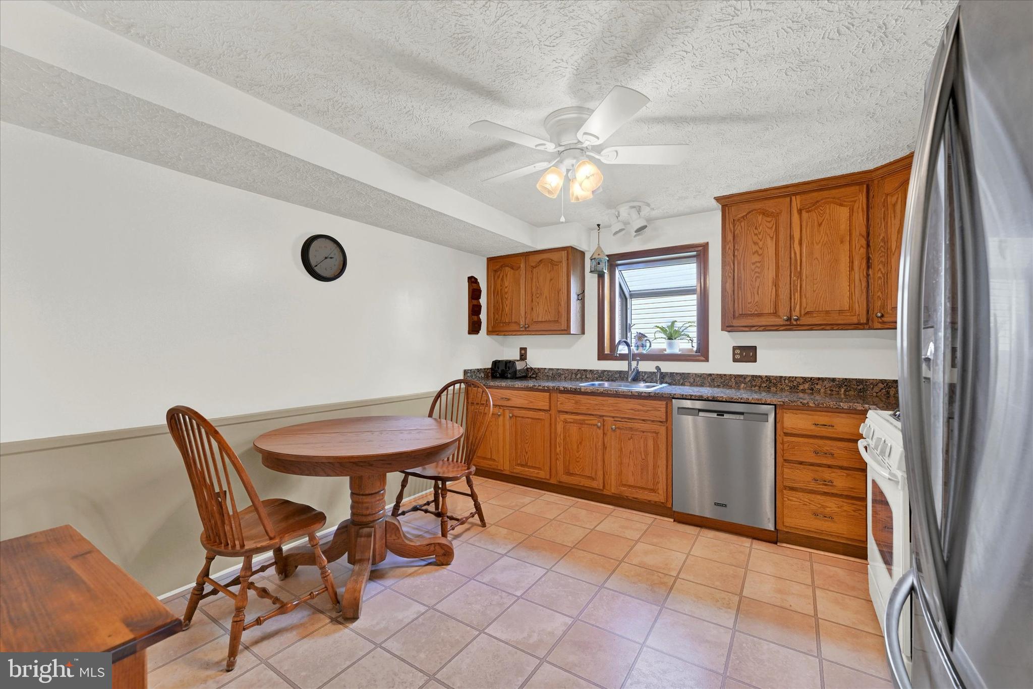 4909 Tartan Hill Rd