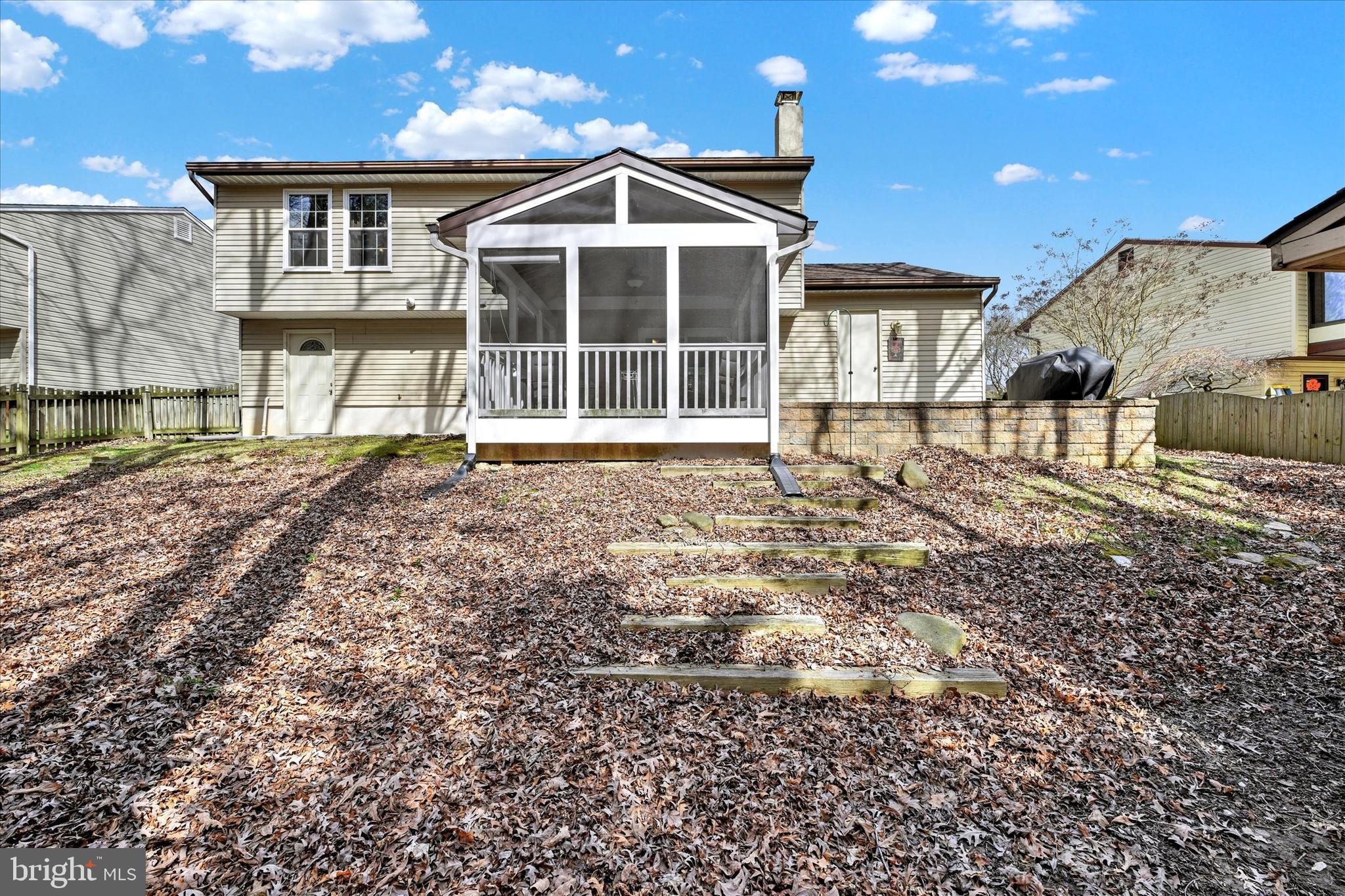 4909 Tartan Hill Rd