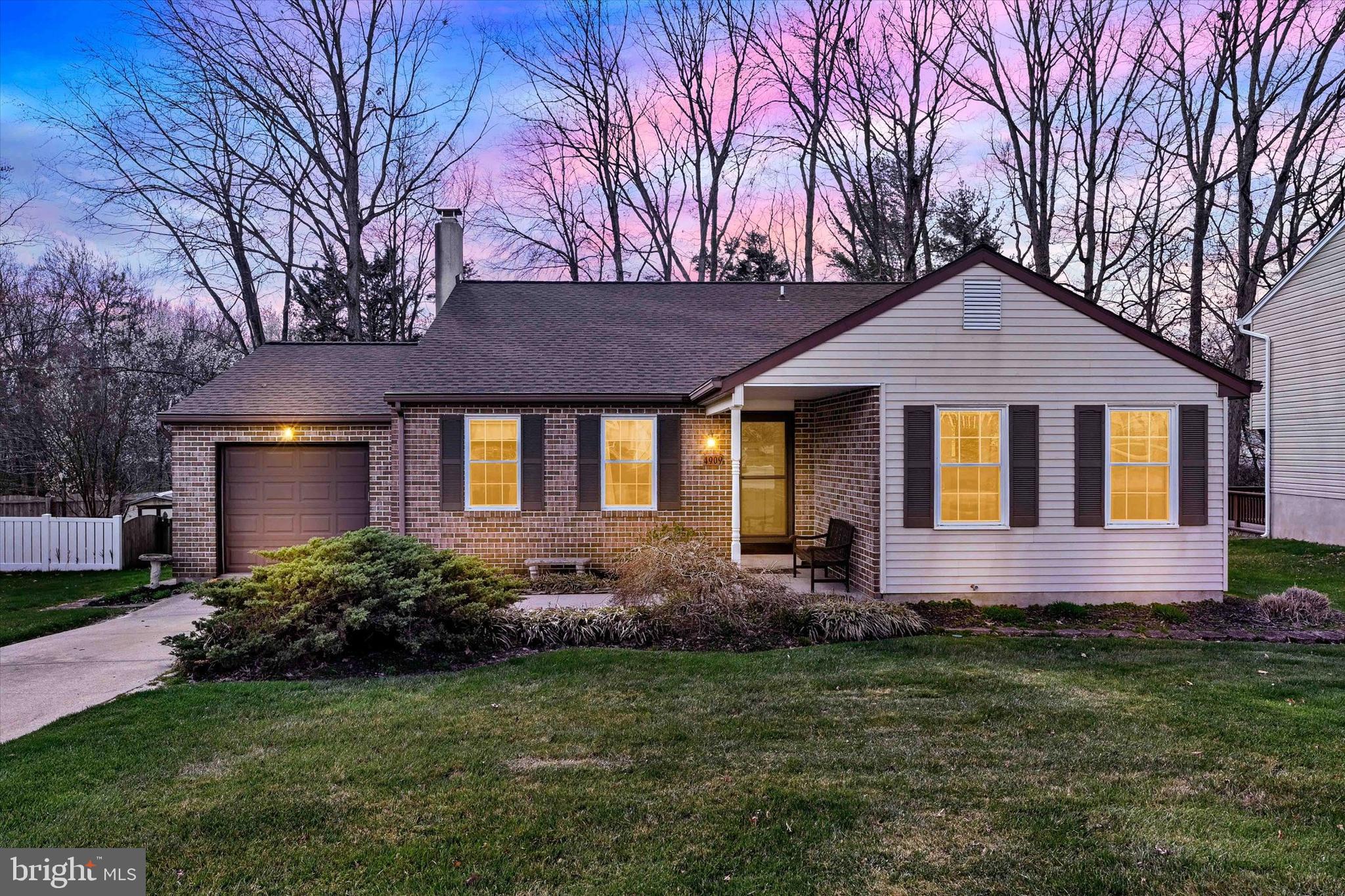 4909 Tartan Hill Rd