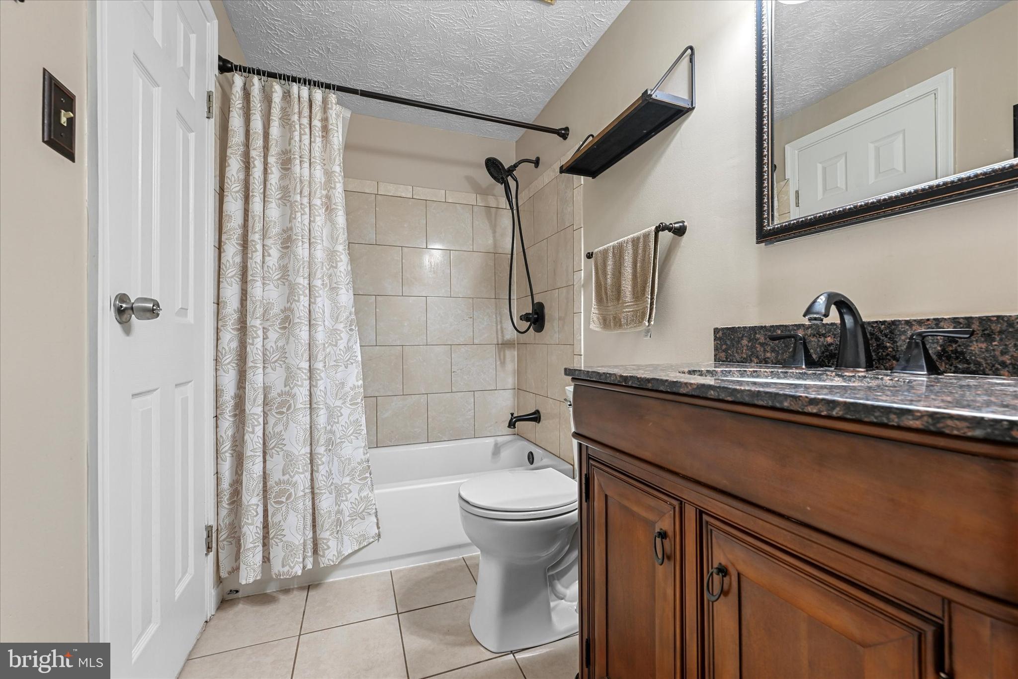 19 Rader Ct