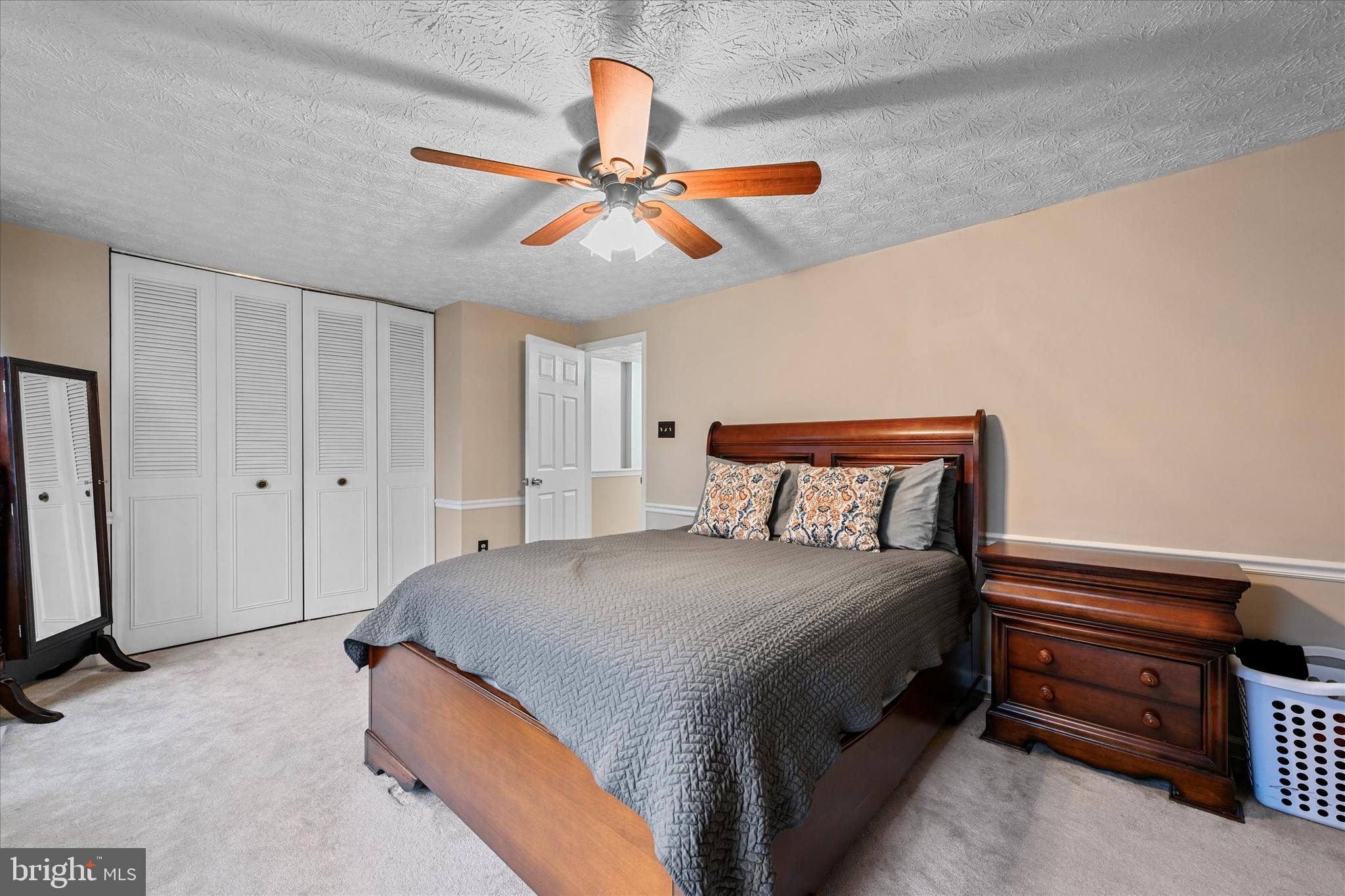 19 Rader Ct
