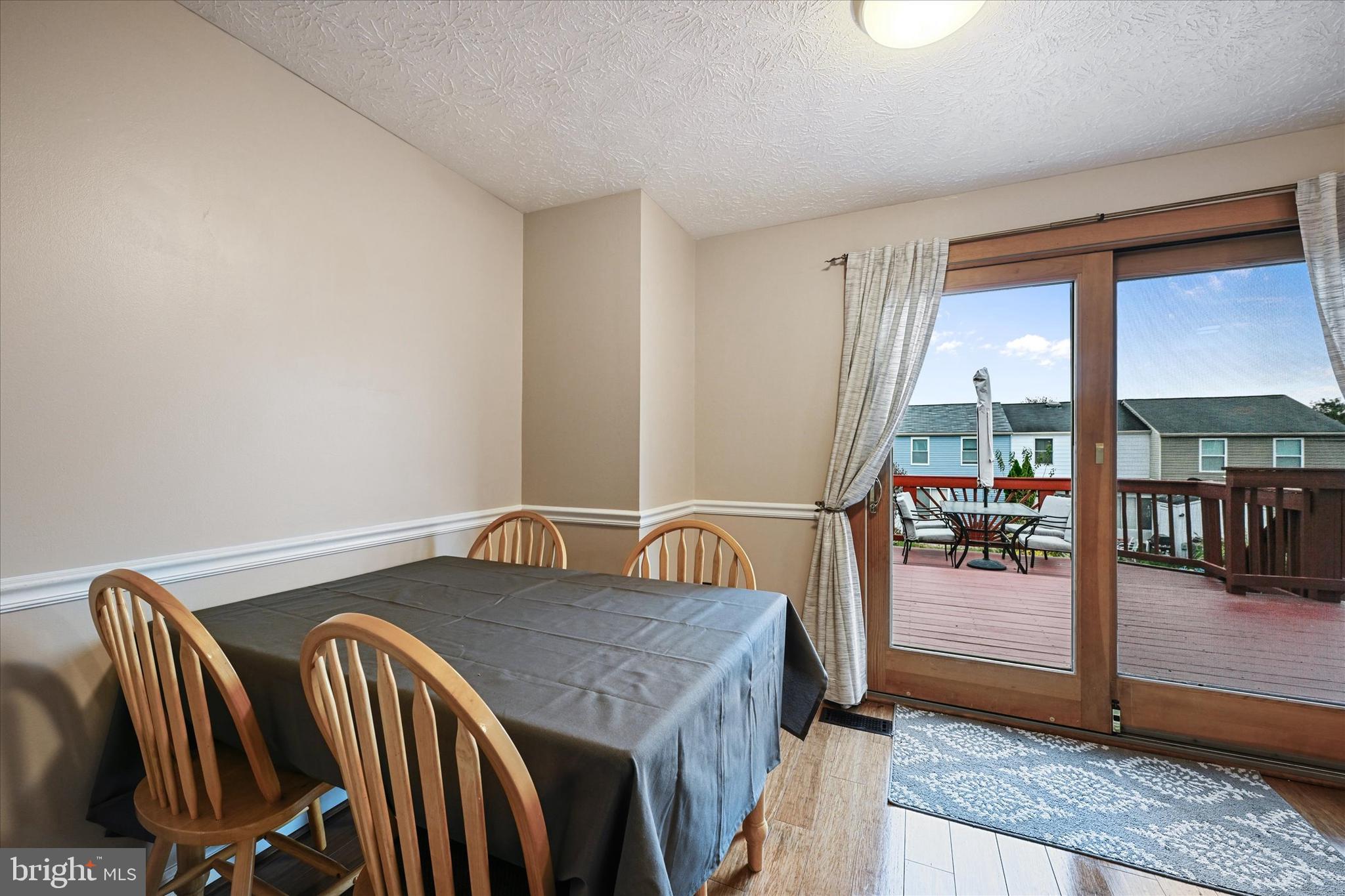 19 Rader Ct