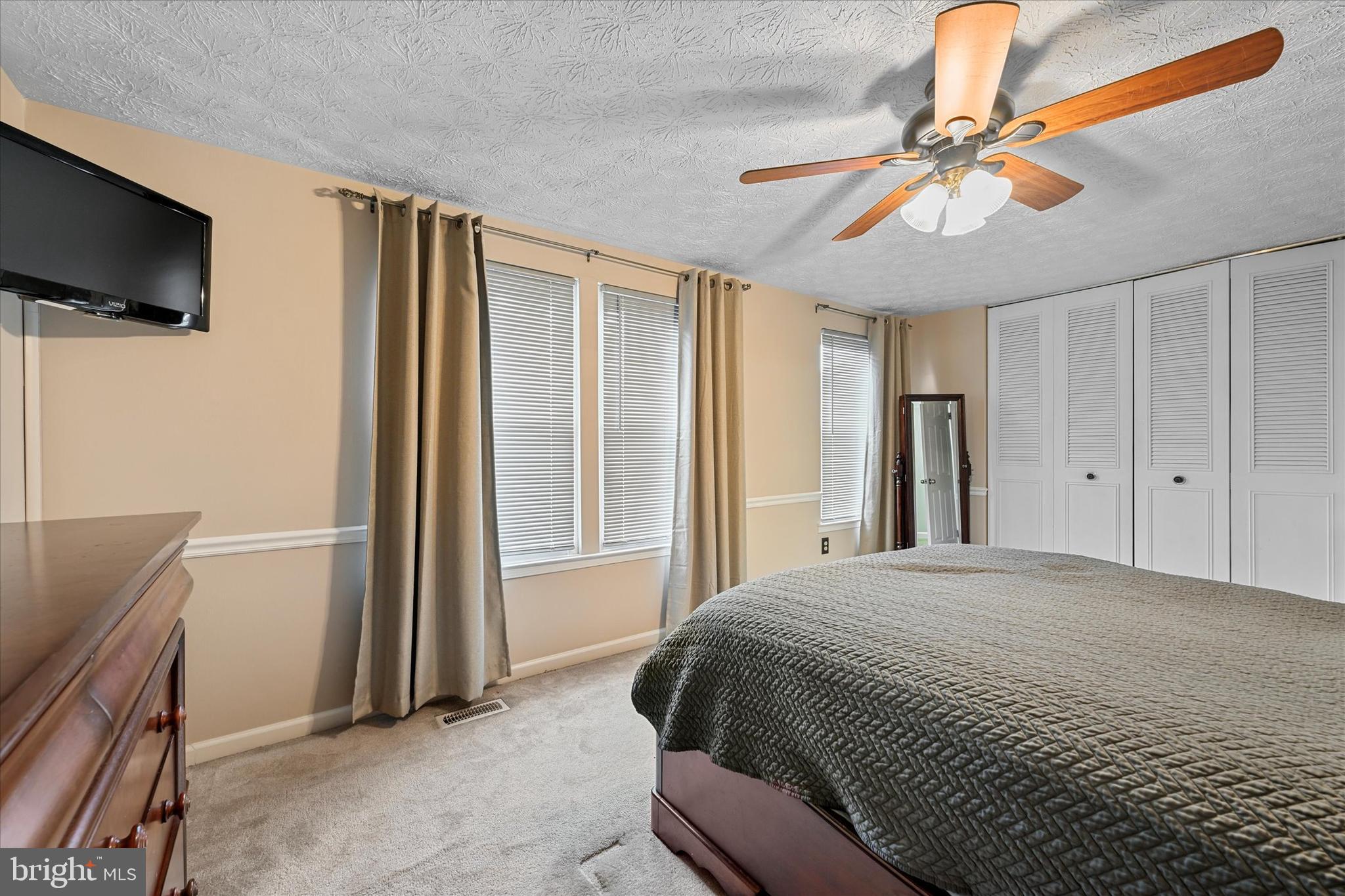 19 Rader Ct