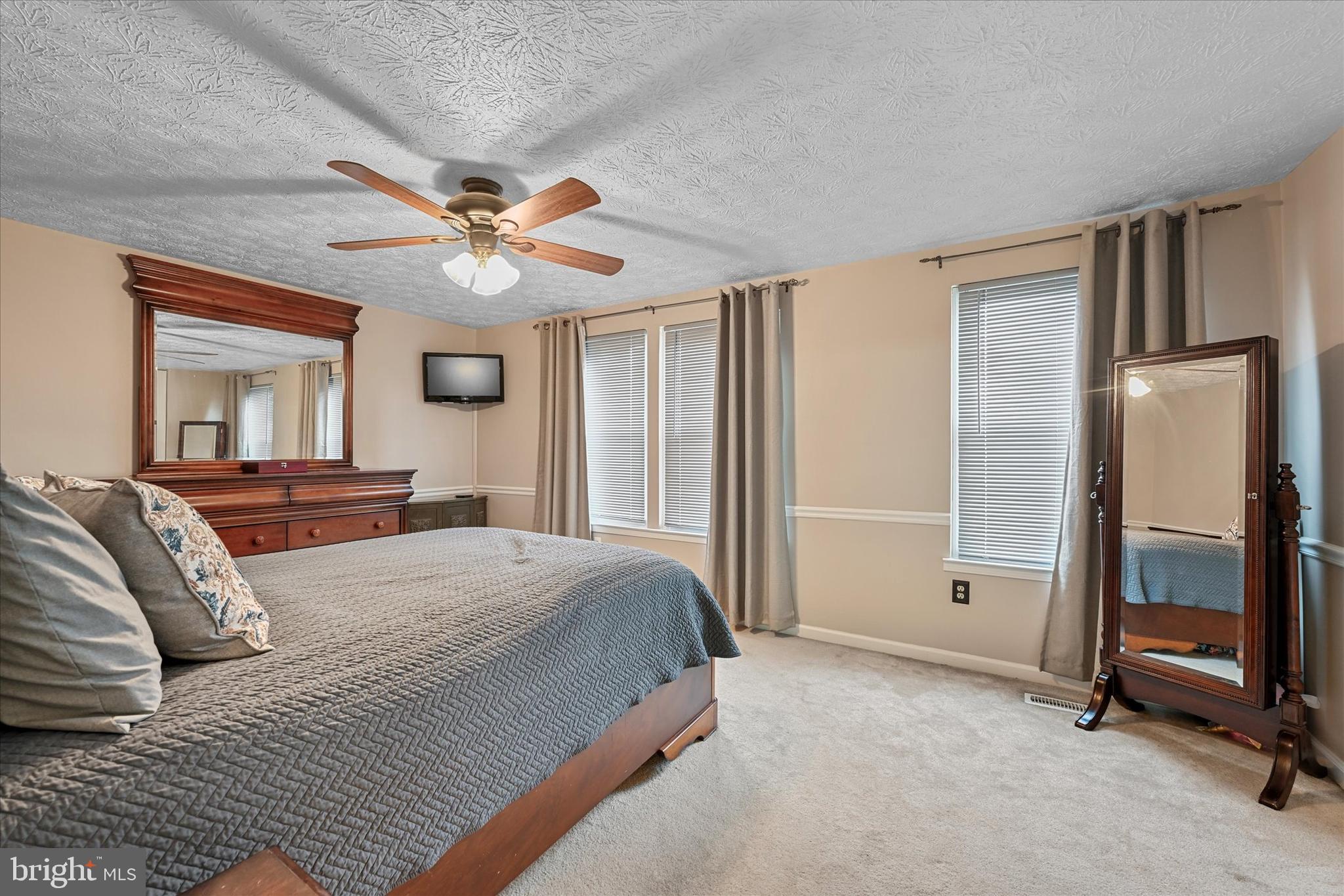 19 Rader Ct
