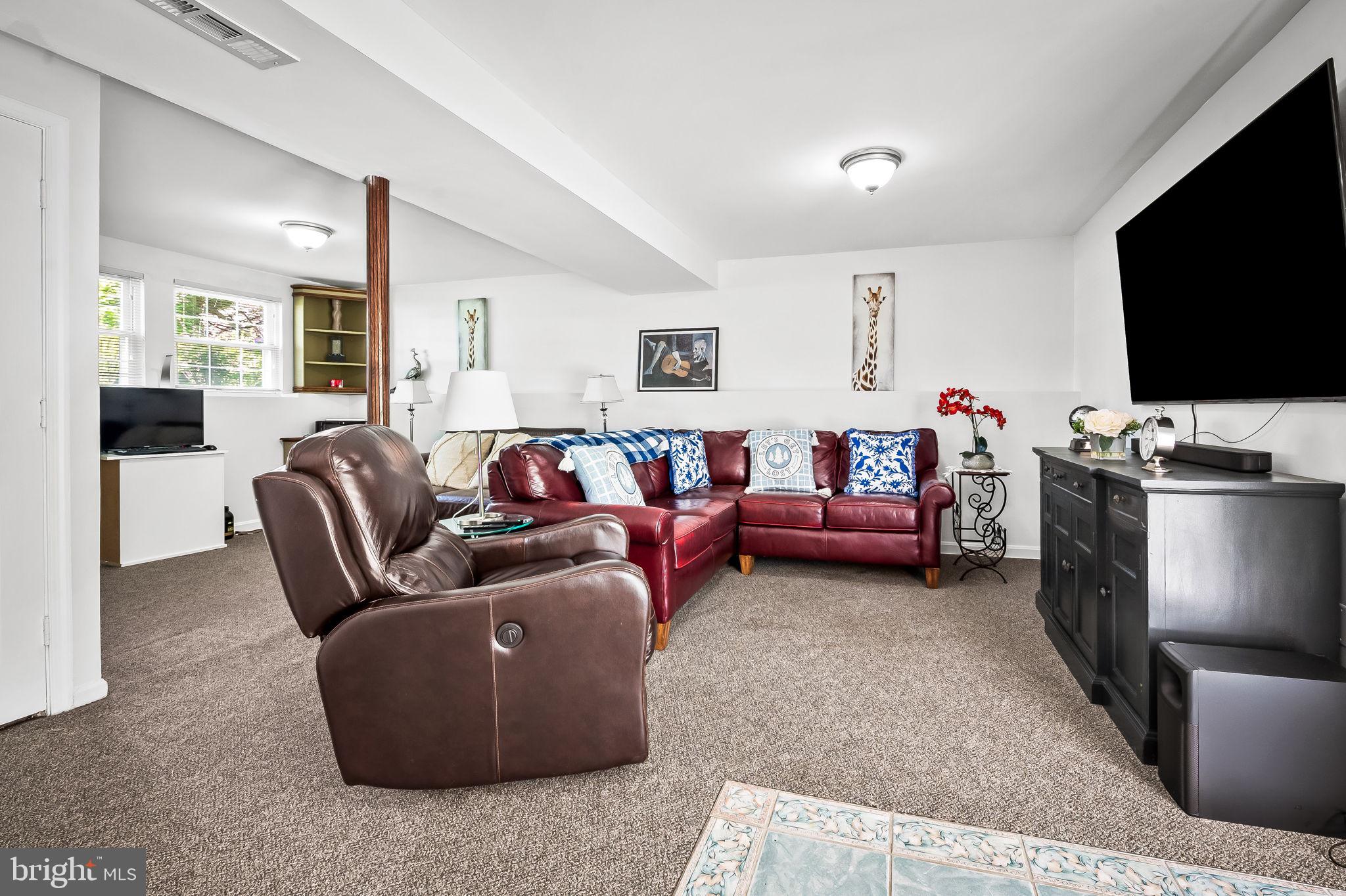 8639 Oakleigh Rd