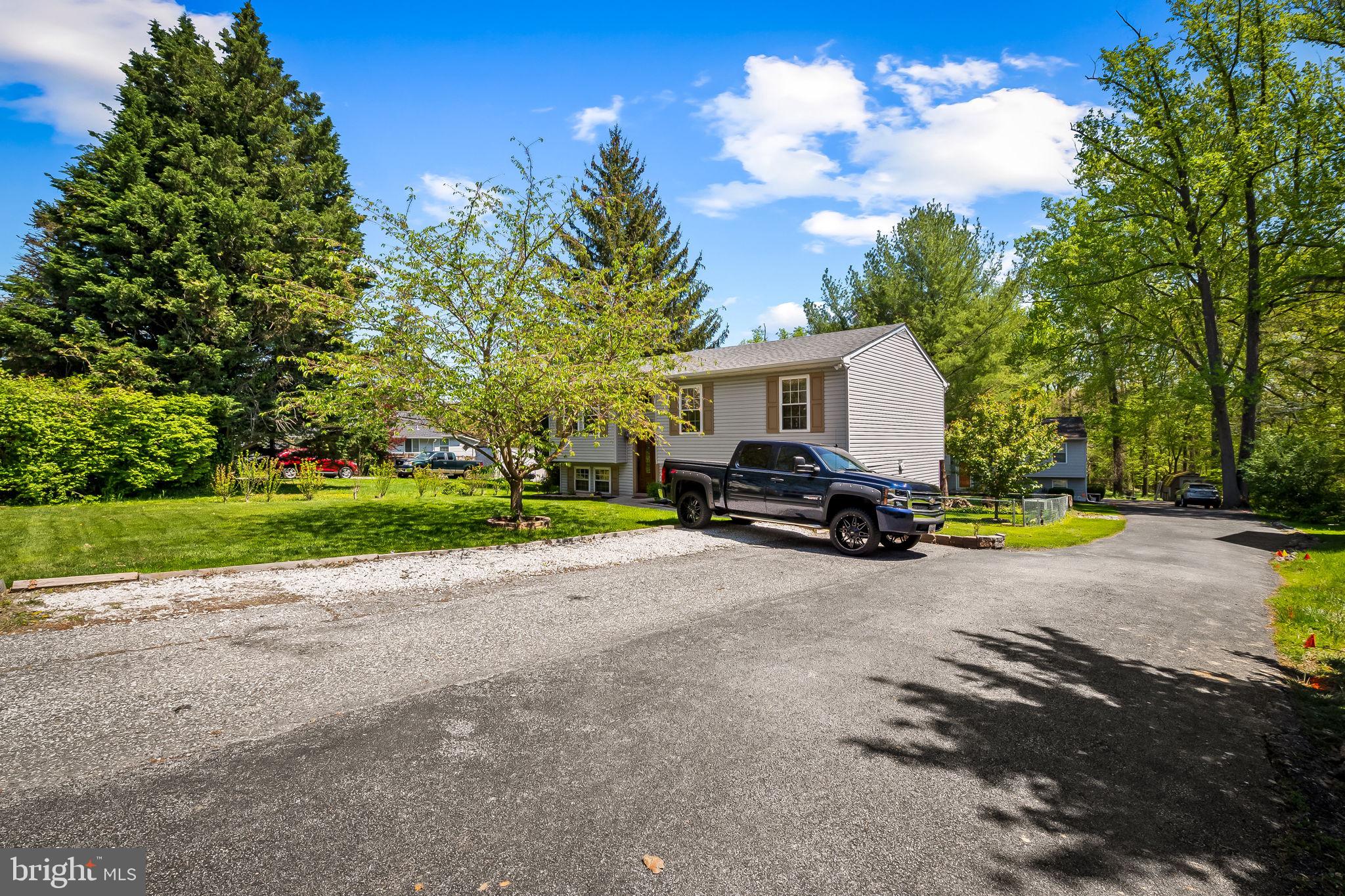 8639 Oakleigh Rd