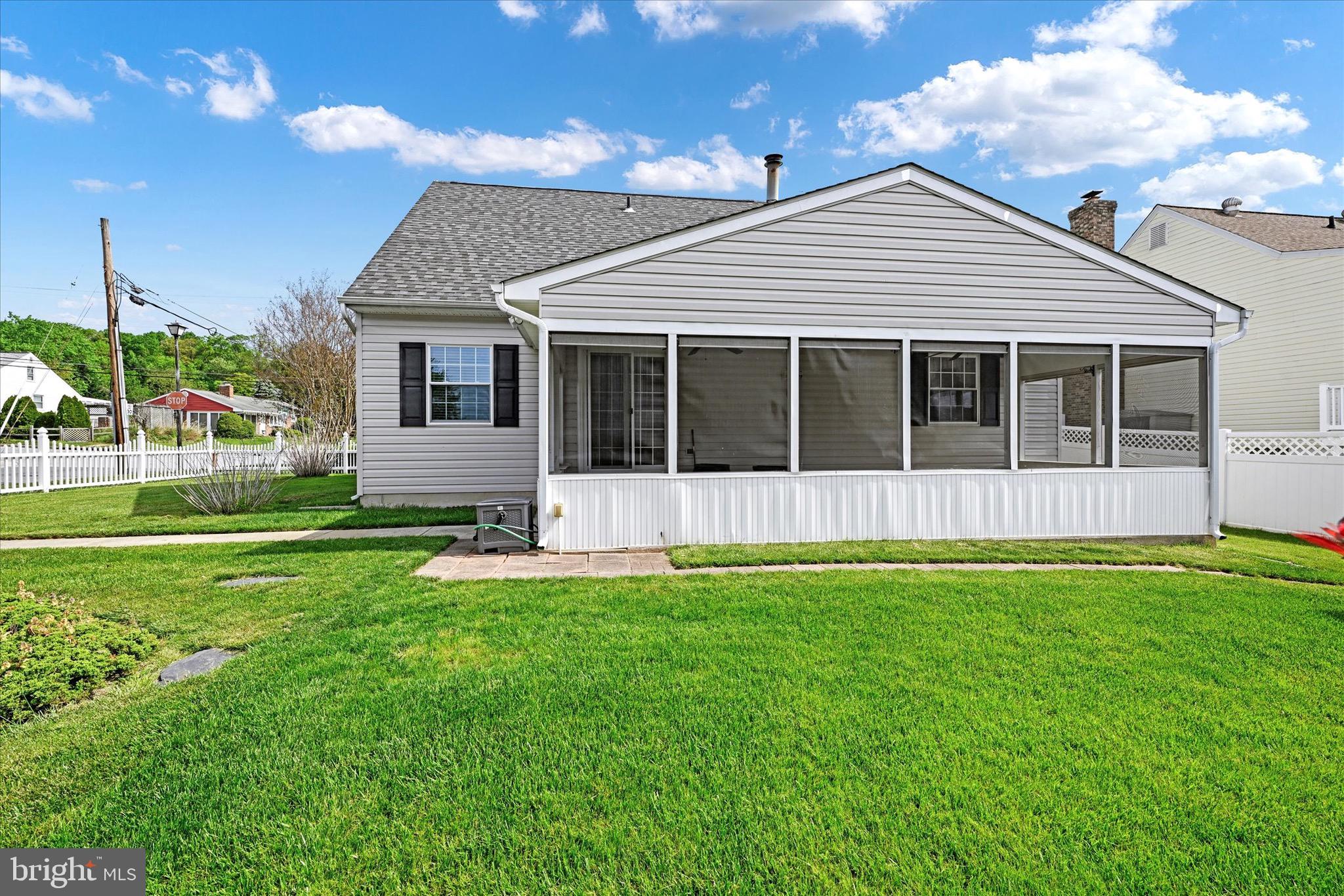 4537 Fitch Ave