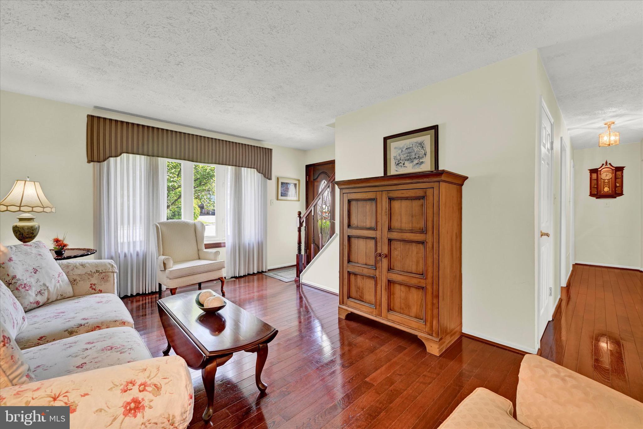 4537 Fitch Ave