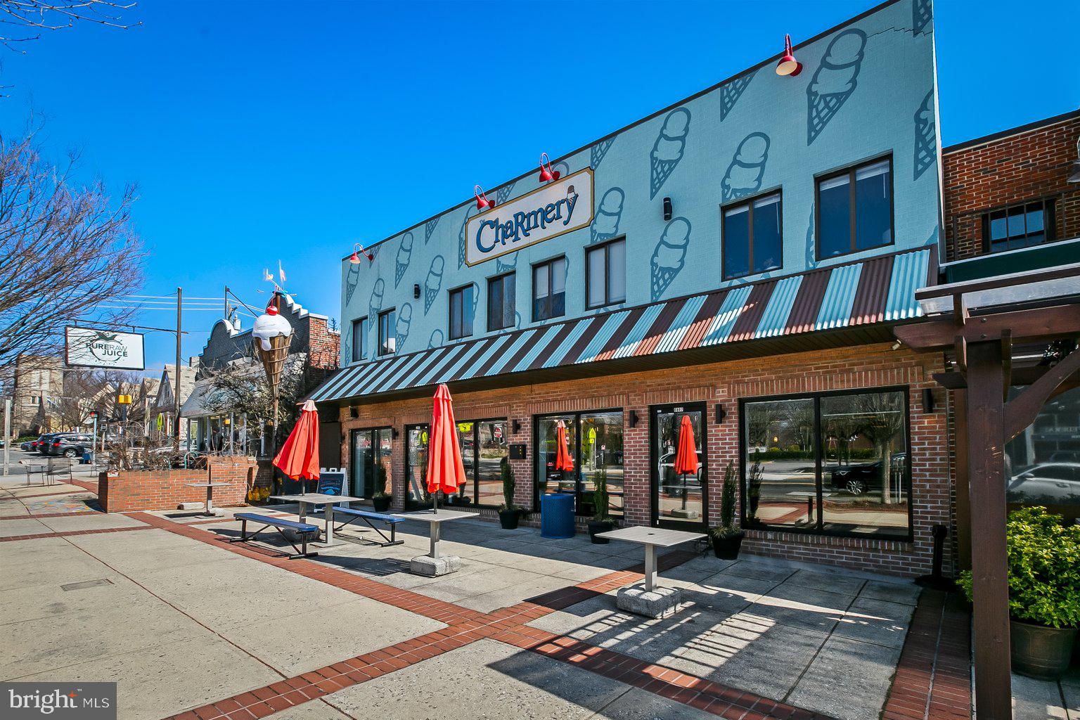 425 Dumbarton Rd