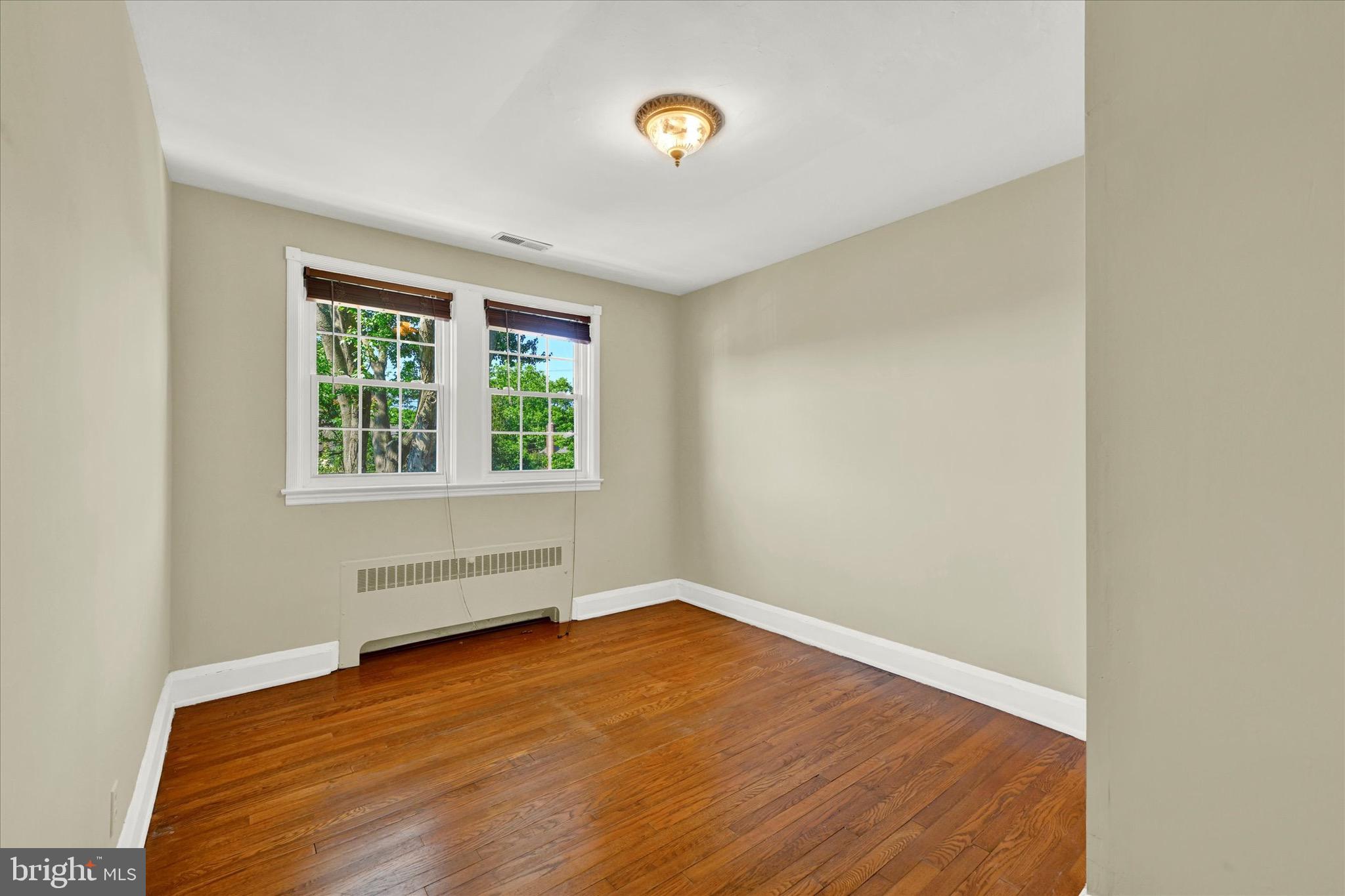 425 Dumbarton Rd