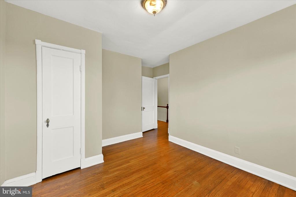 425 Dumbarton Rd