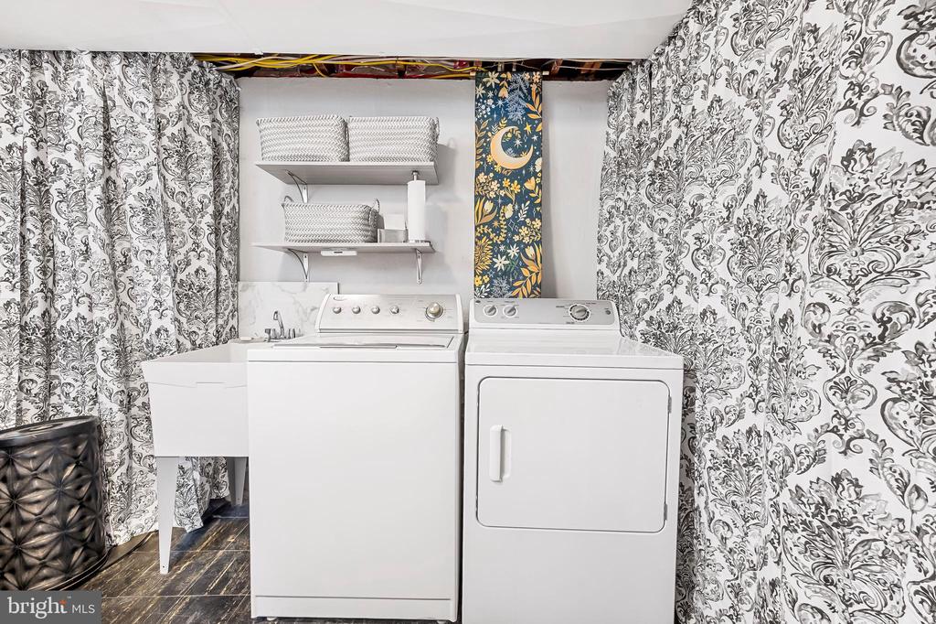 1 Hathaway Rd