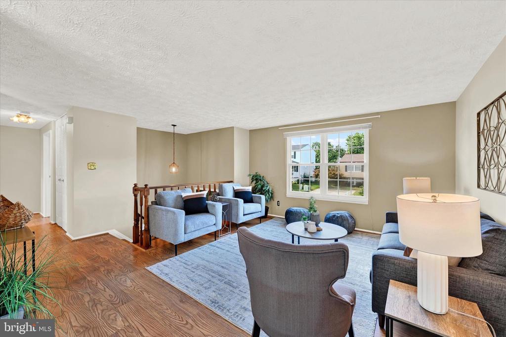 9407 Orbitan Ct