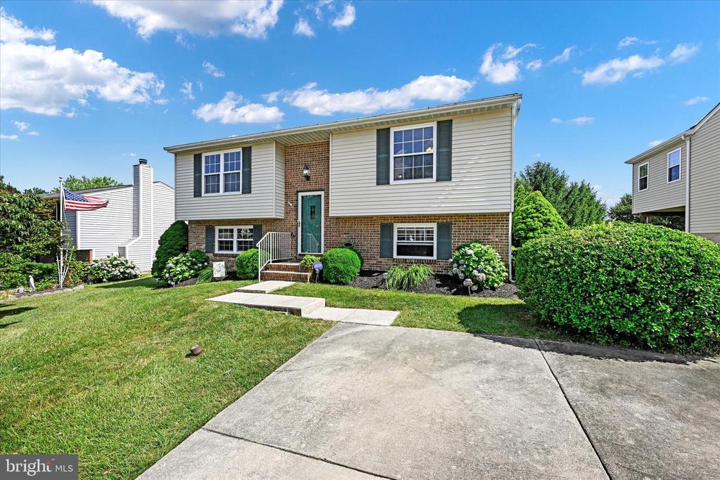 9407 Orbitan Ct