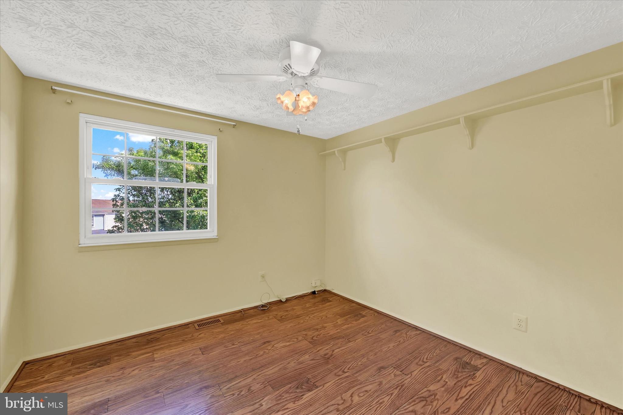 9407 Orbitan Ct