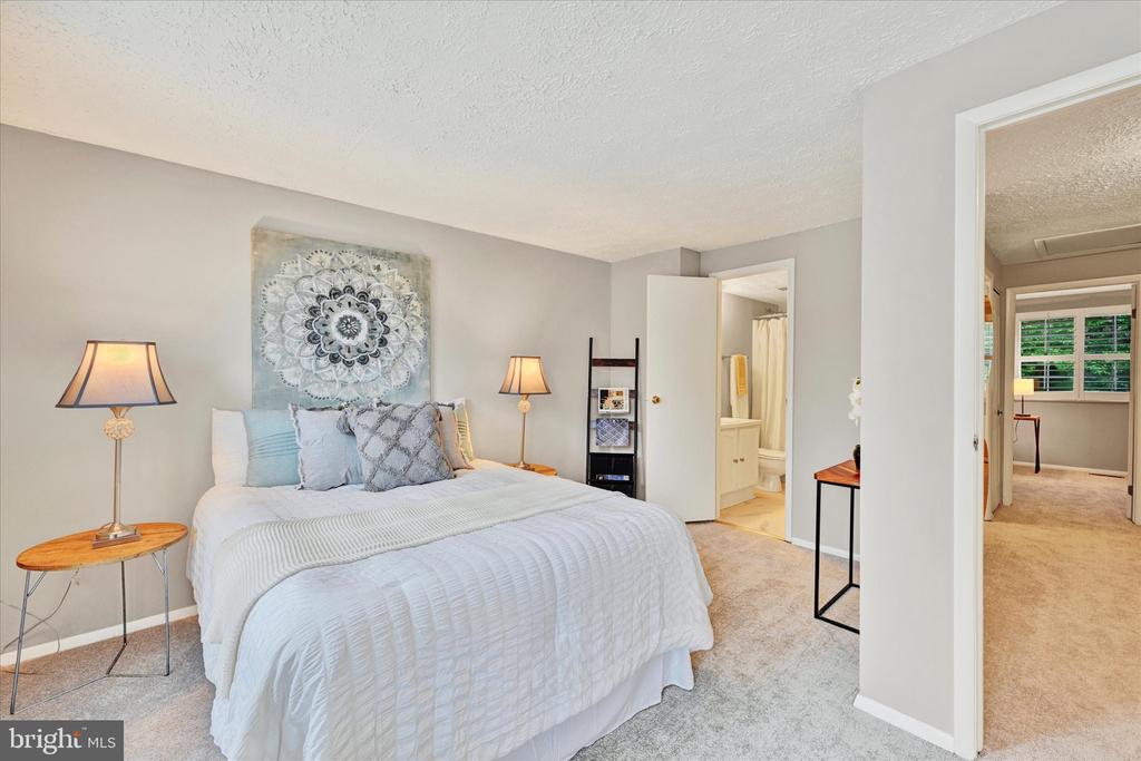42 Stillwood Cir
