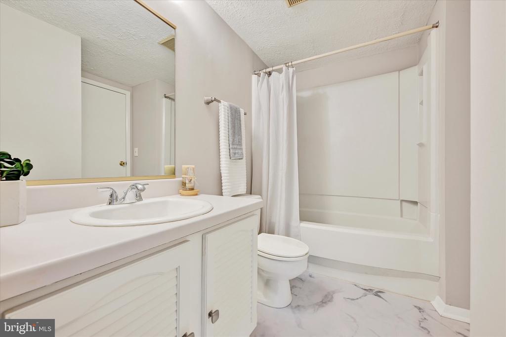 42 Stillwood Cir