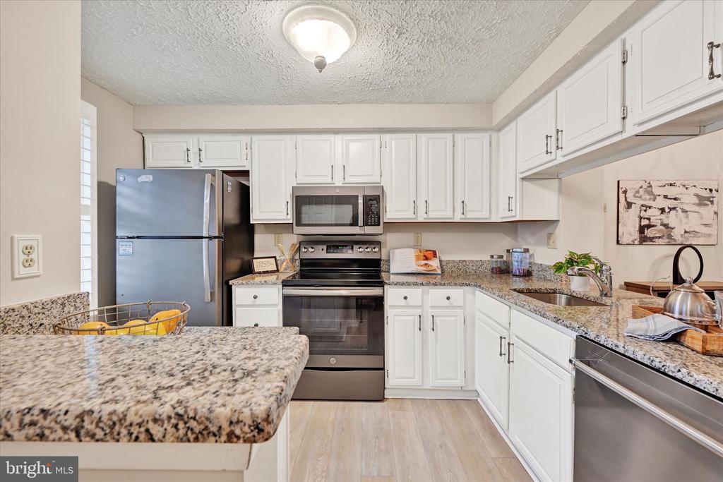 42 Stillwood Cir