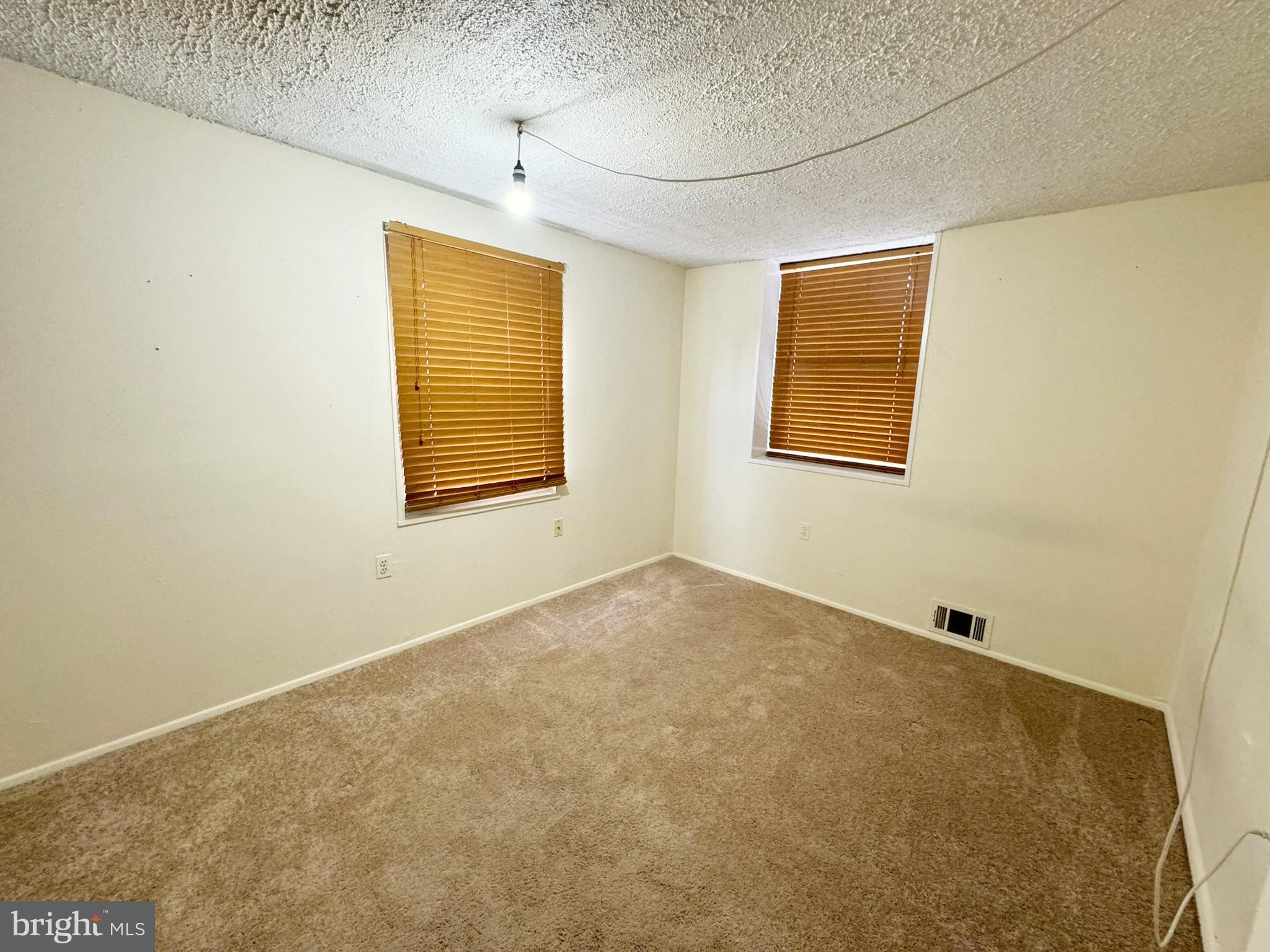 7404 Forrest