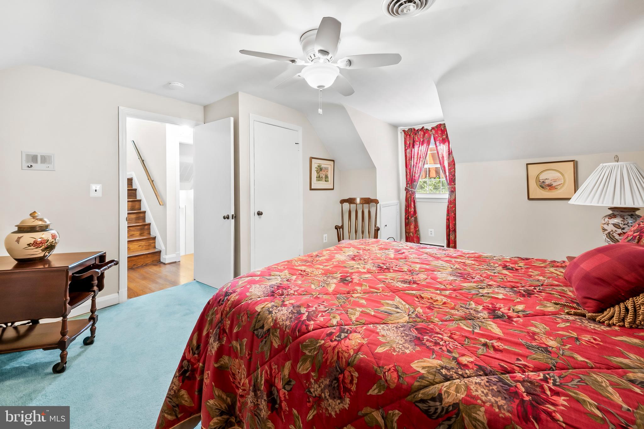813 Ridgeleigh Rd