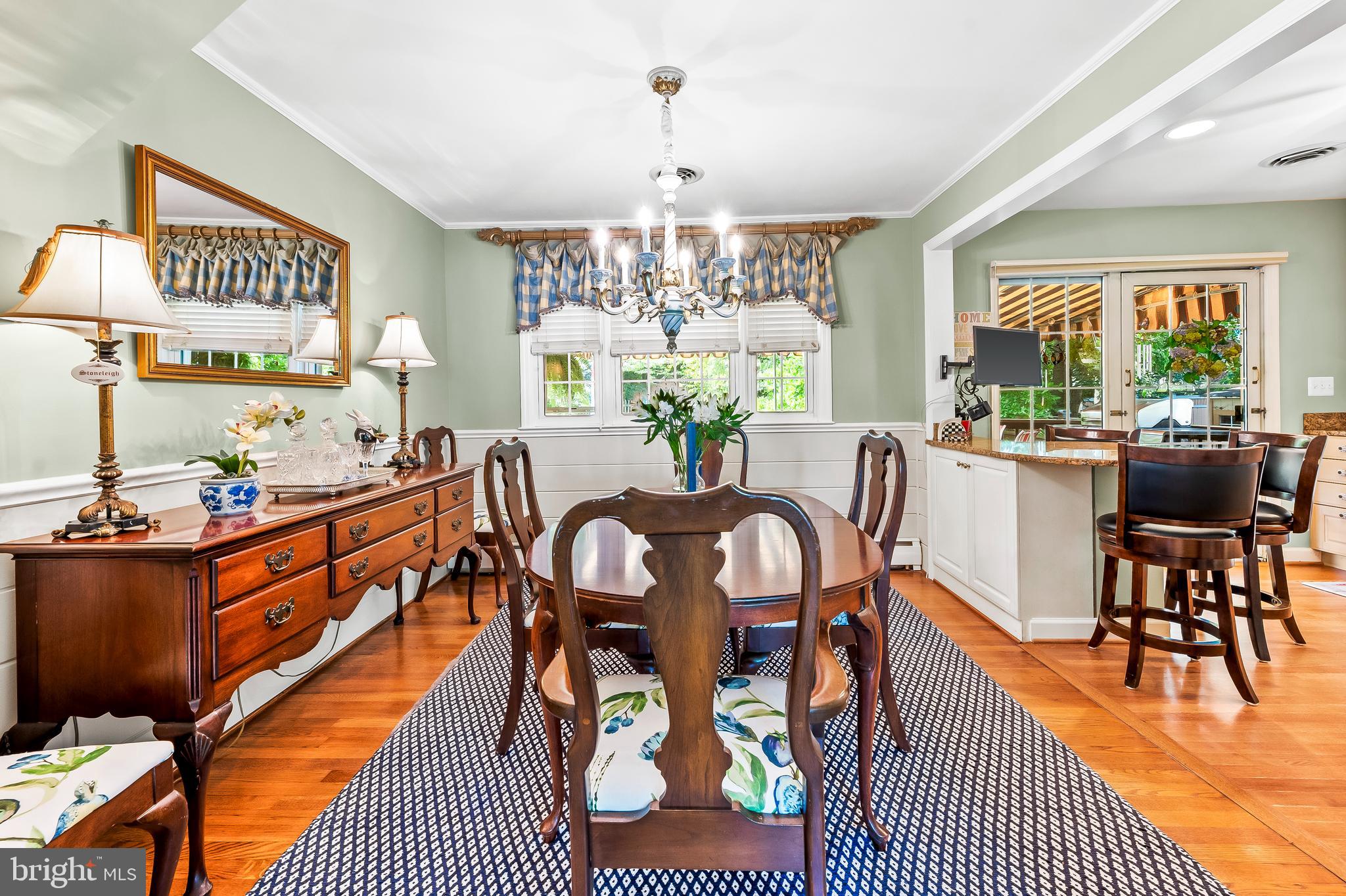 813 Ridgeleigh Rd