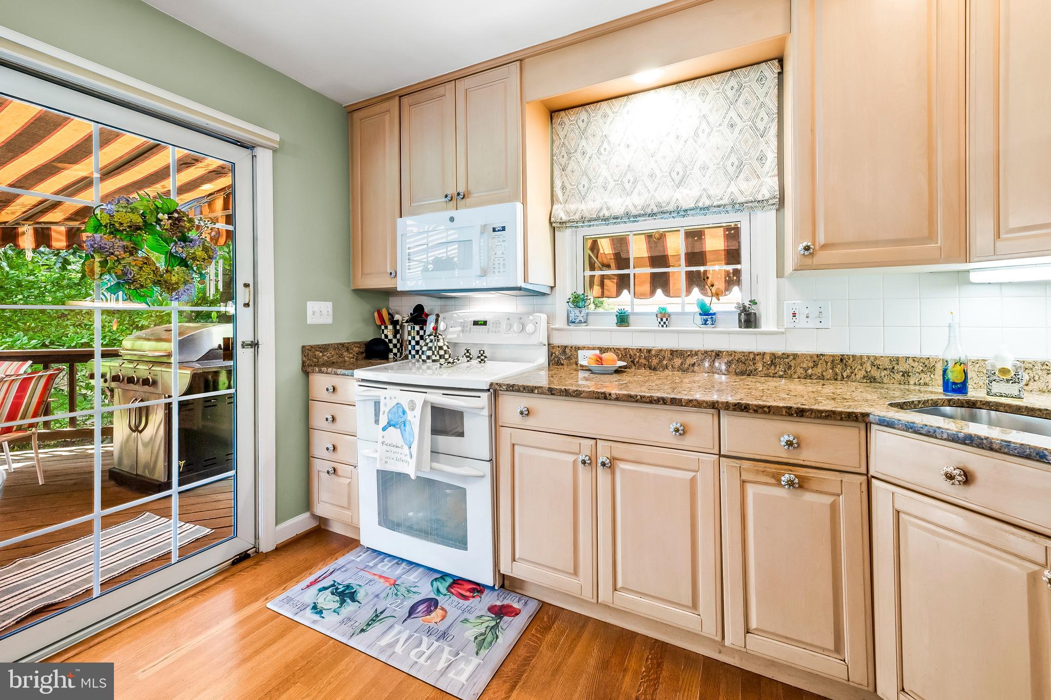 813 Ridgeleigh Rd