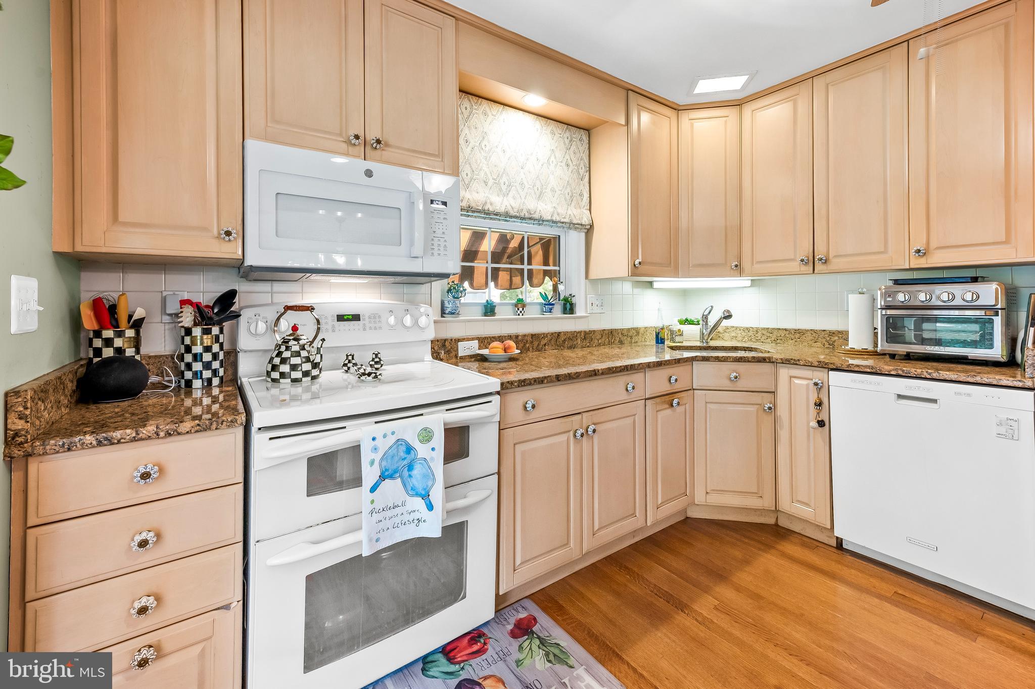 813 Ridgeleigh Rd