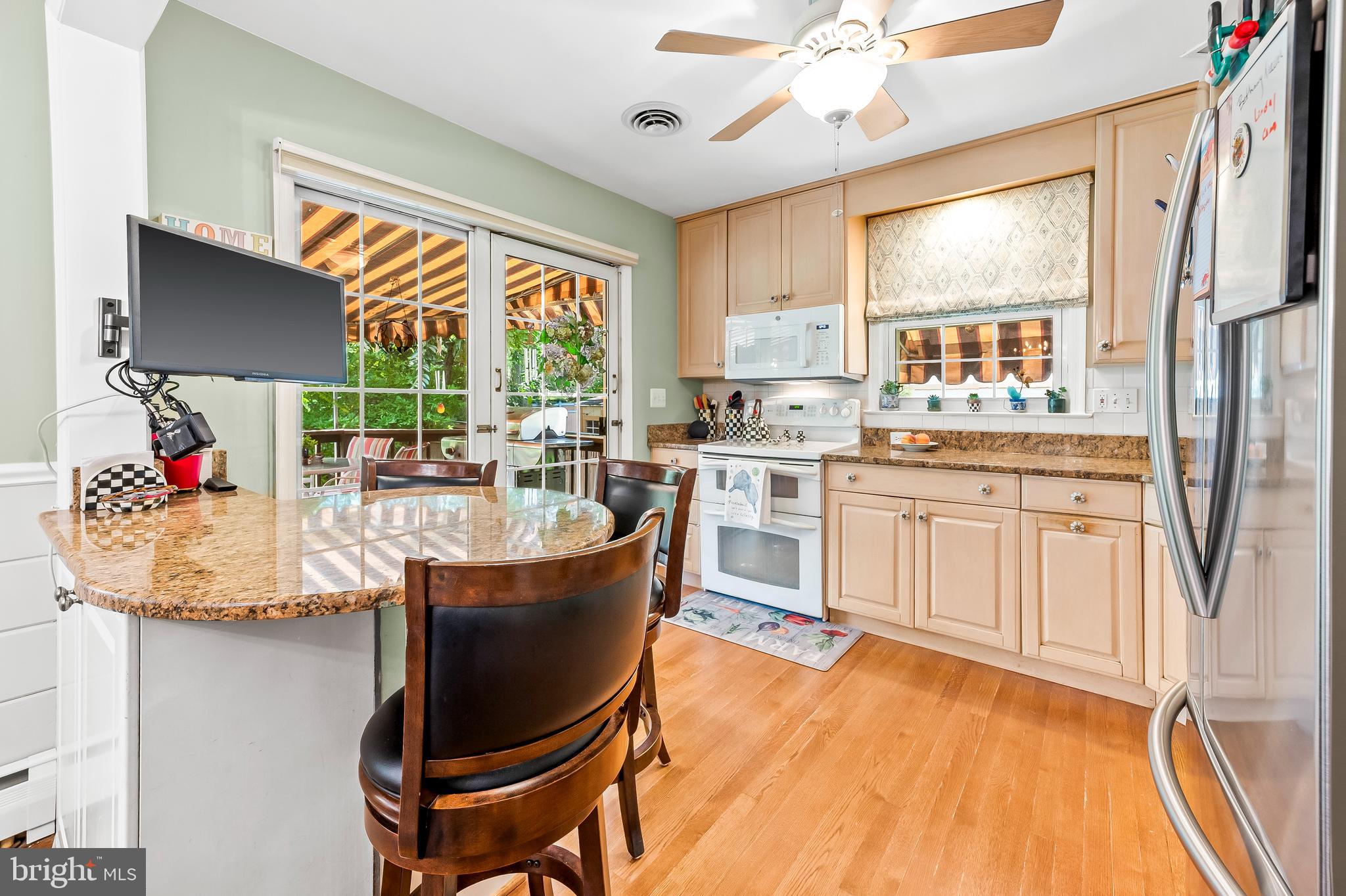 813 Ridgeleigh Rd