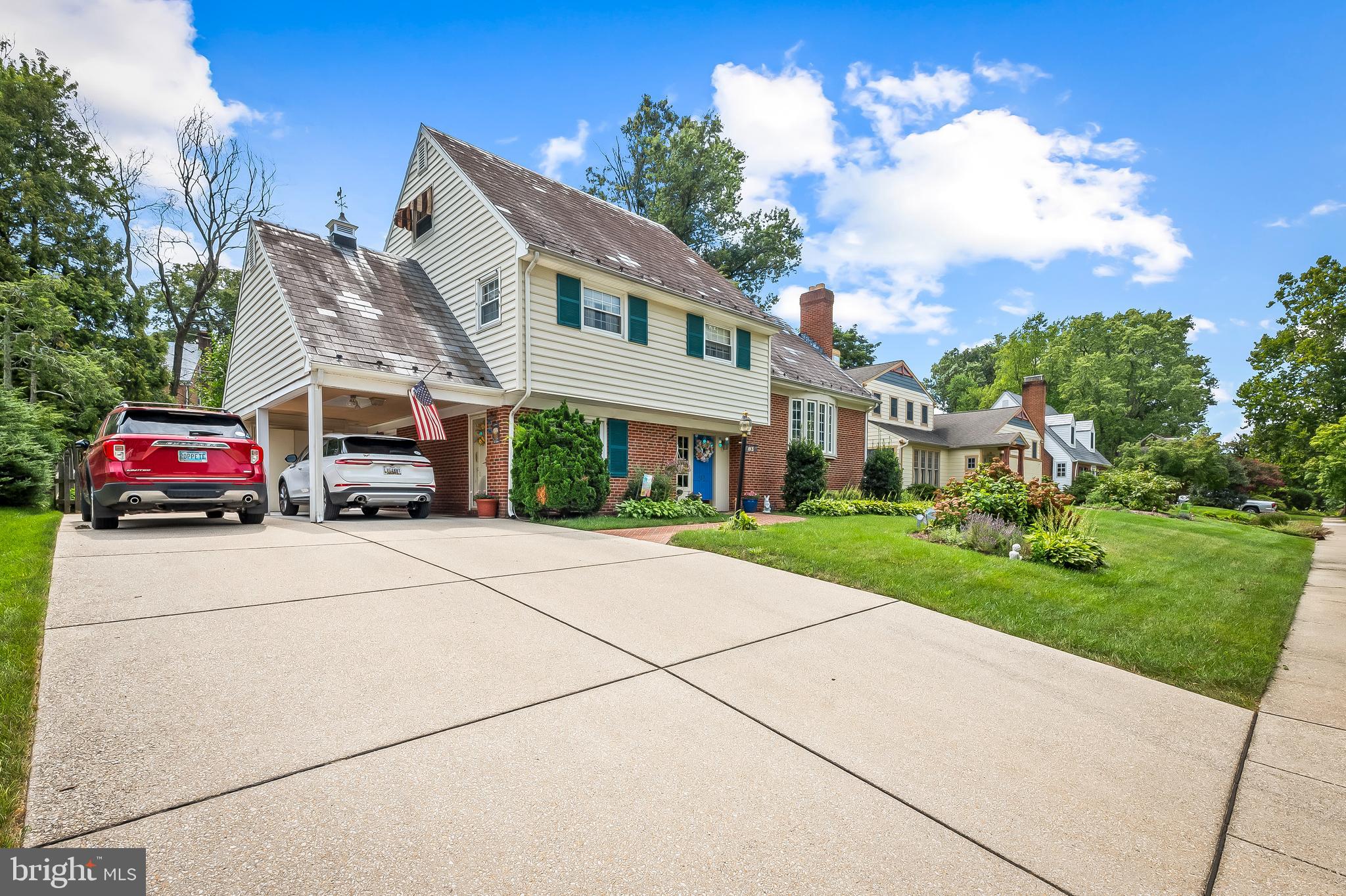 813 Ridgeleigh Rd