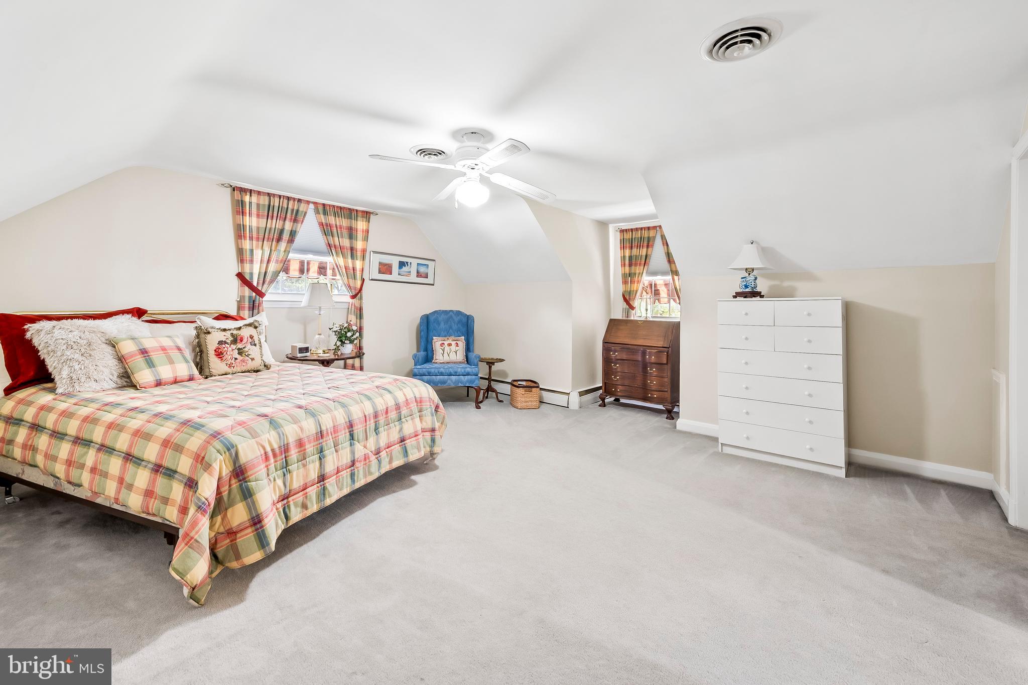 813 Ridgeleigh Rd